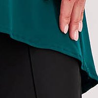 Vékony elasztikus dzsörzé női blúz - sötétzöld, aszimmetrikus, elöl sliccelt - StarShinerS