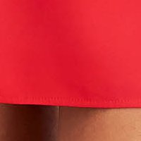 Piros rövid ruha, a-vonalú