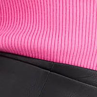 Kötött csíkozott anyagú pulóver - pink, szűk szabású, magasnyakú, gyöngyös és strassz köves díszítéssel