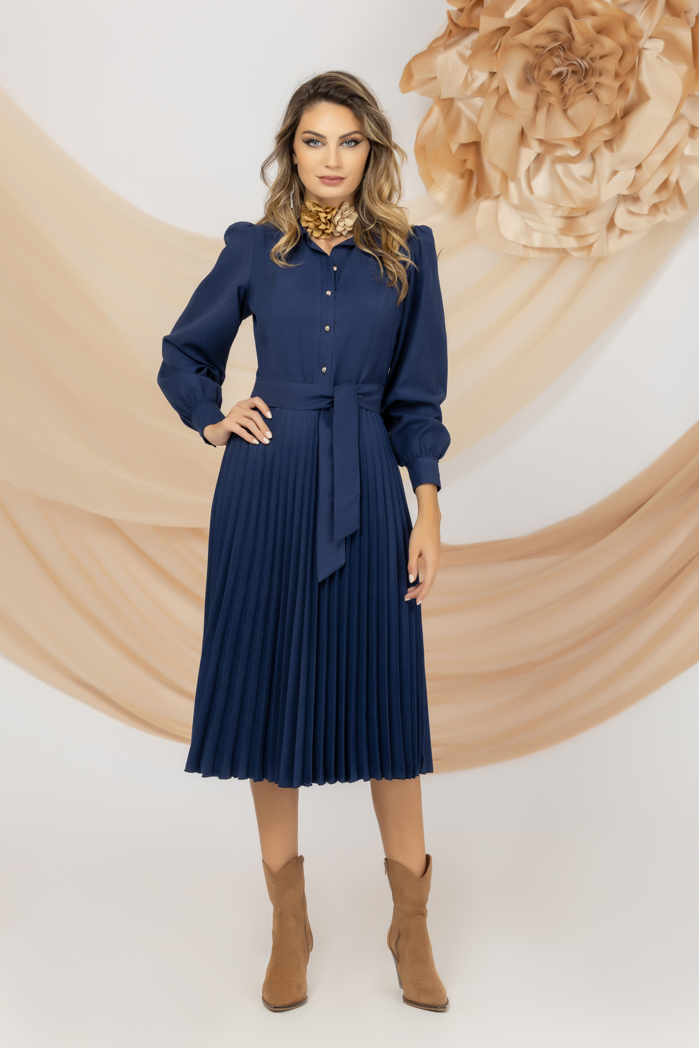 Rochie plisata din stofa bleumarin midi in clos cu elastic in talie 1 - StarShinerS.ro