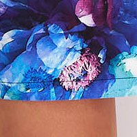 Rugalmas szövet egyenes ruha - v-dekoltázzsal, digitális nyomtatott mintával - StarShinerS