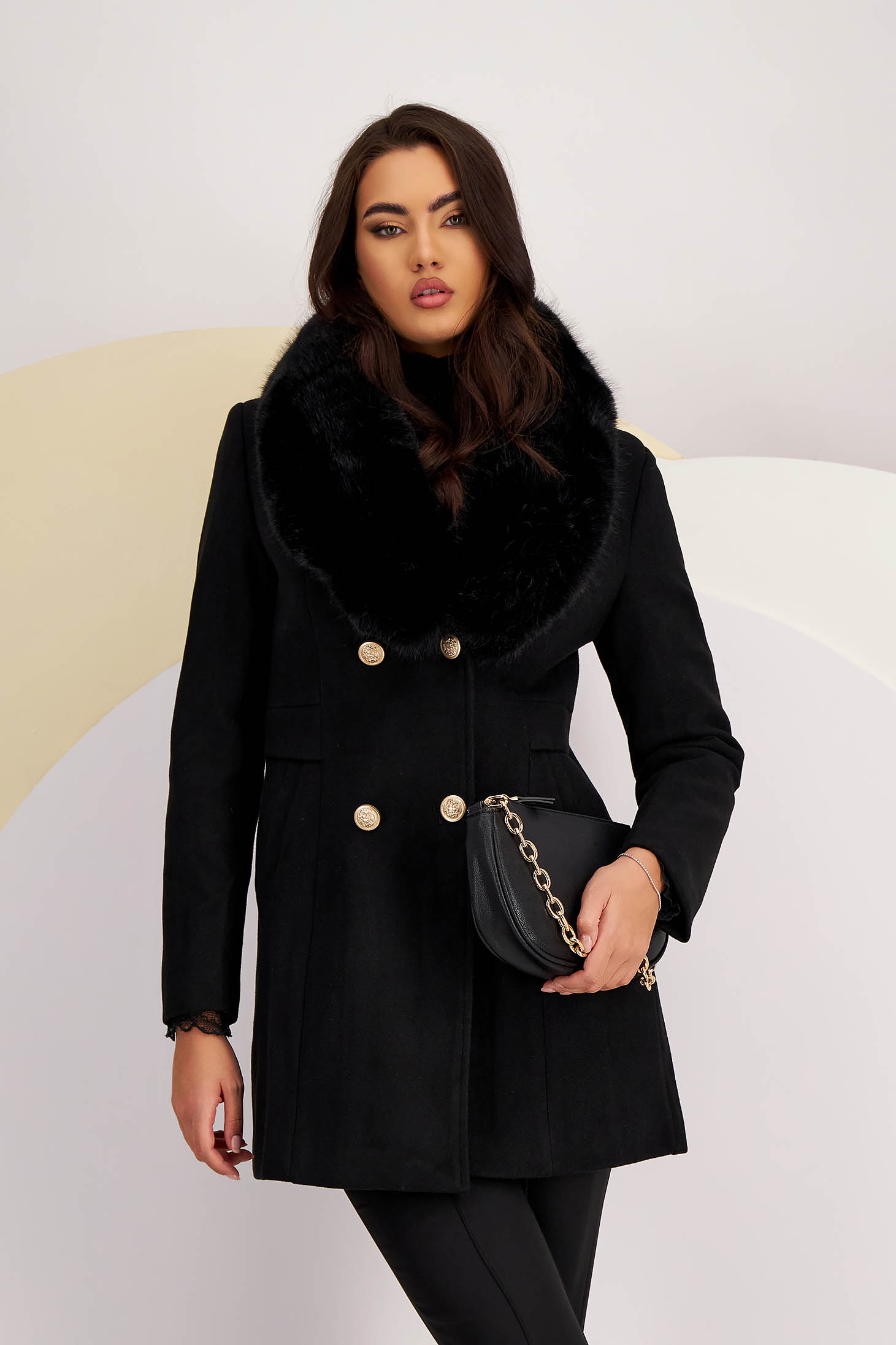 Palton din stofa negru cu un croi drept si guler detasabil din blana ecologica - SunShine