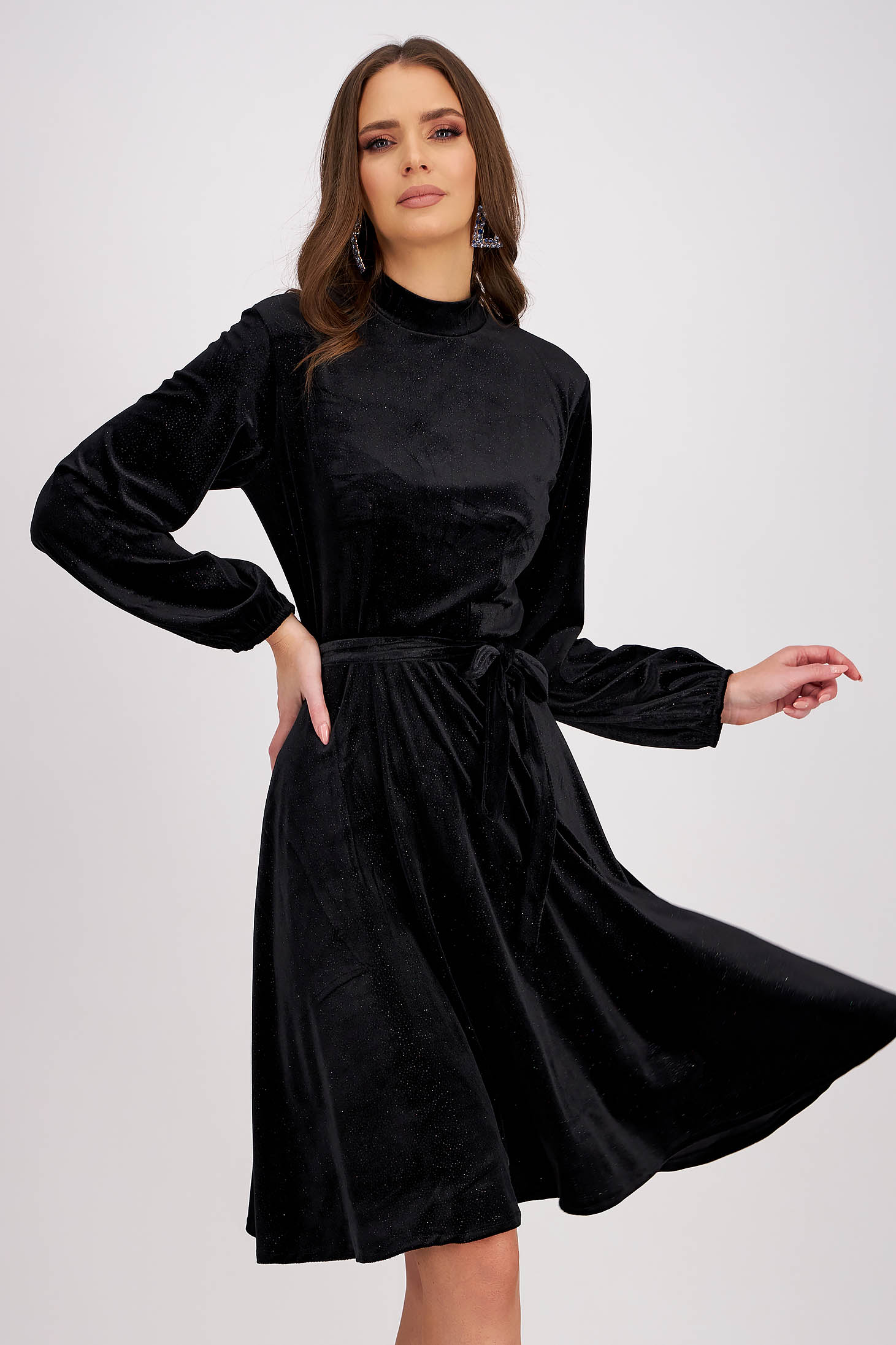 Velvet knee-length dress with black glitter applications in a flared cut with elastic waist - StarShinerS