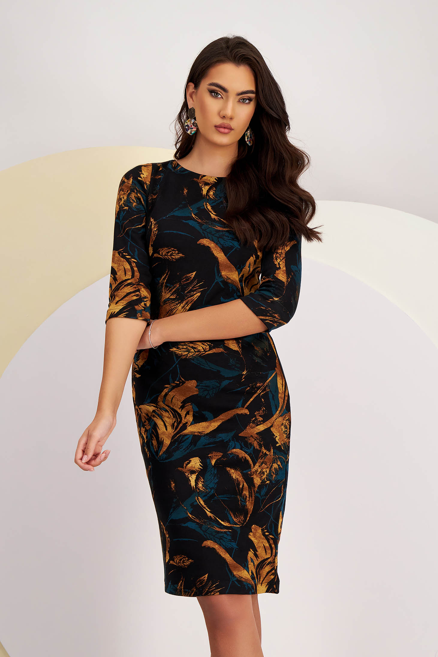 Knitted Knee-Length Pencil Dress with Abstract Print - StarShinerS
