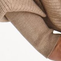 Kötött bő szabású pulóver - bézs, bő ujakkal