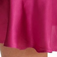 Pink szatén rövid ruha, harang alakú gumirozott derékrésszel