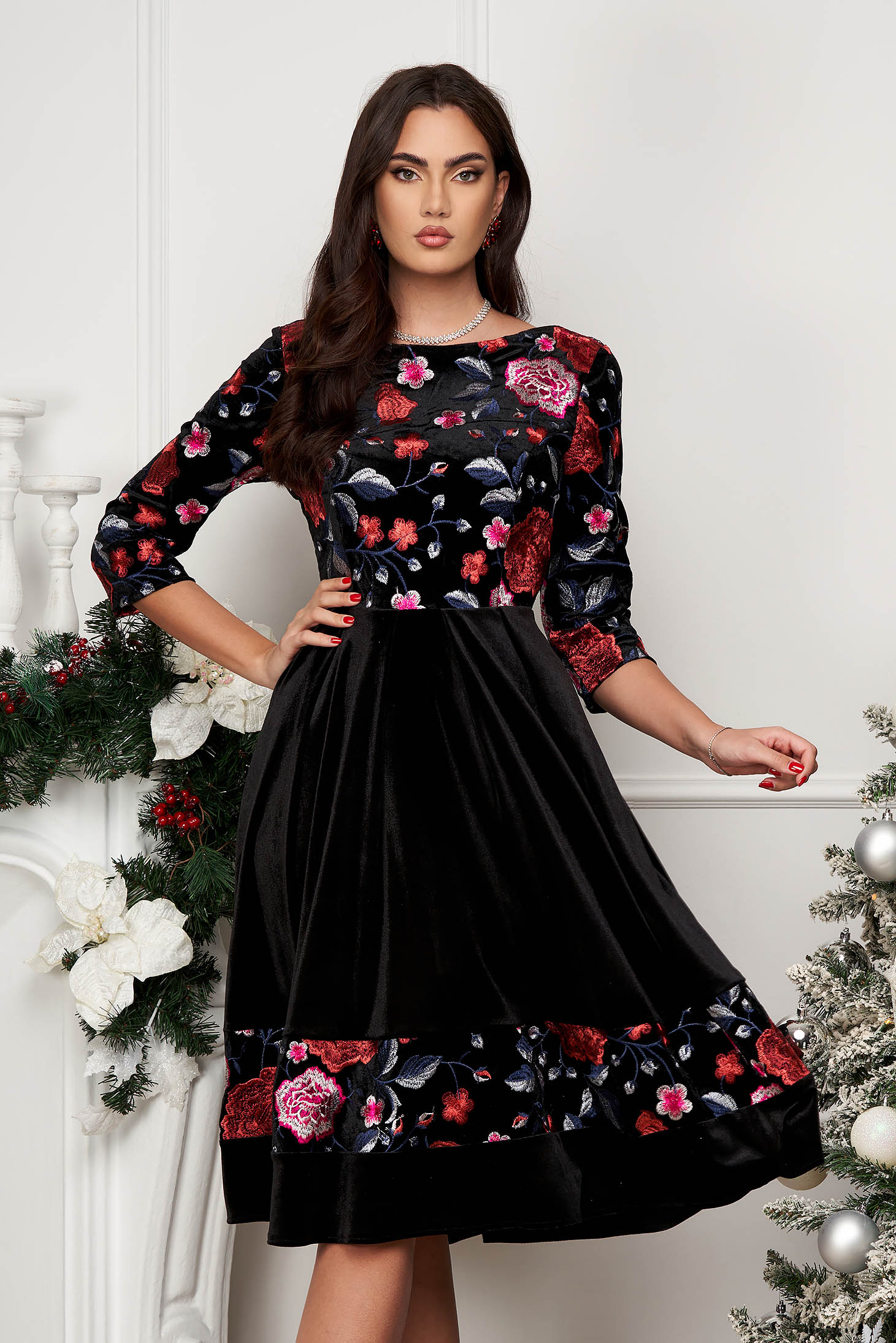 Velvet Black Midi Flared Dress with Embroidered Details - StarShinerS