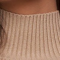 Bézs kötött bő szabású pulóver