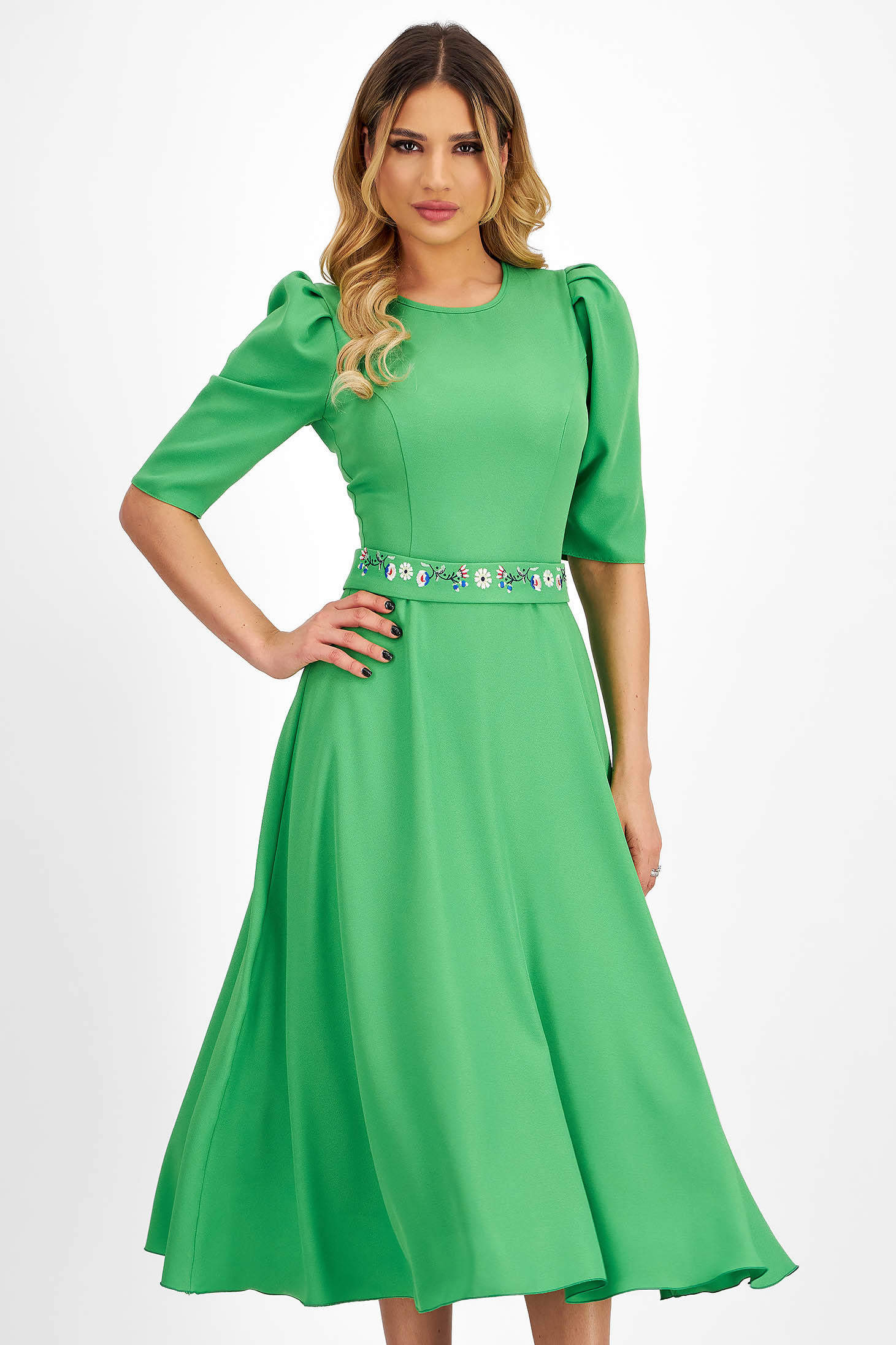 Rochie din georgette verde midi in clos brodata digital pe cordon - StarShinerS 1 - StarShinerS.ro