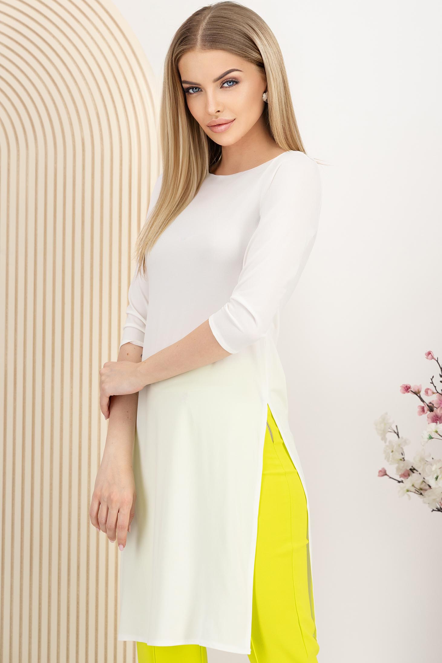 Bluza dama din lycra ivoire lunga mulata cu slit lateral - StarShinerS 1 - StarShinerS.ro