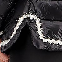 Dzseki fekete vízlepergető egyenes zsebes dekoratív gombokkal
