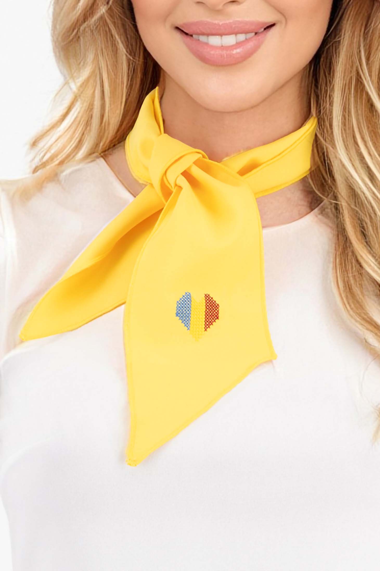 Esarfa din stofa usor elastica galbena cu detaliu tricolor brodat - StarShinerS 1 - StarShinerS.ro