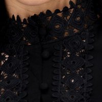 Női ing fekete vékony anyag bő szabású csipke díszítéssel