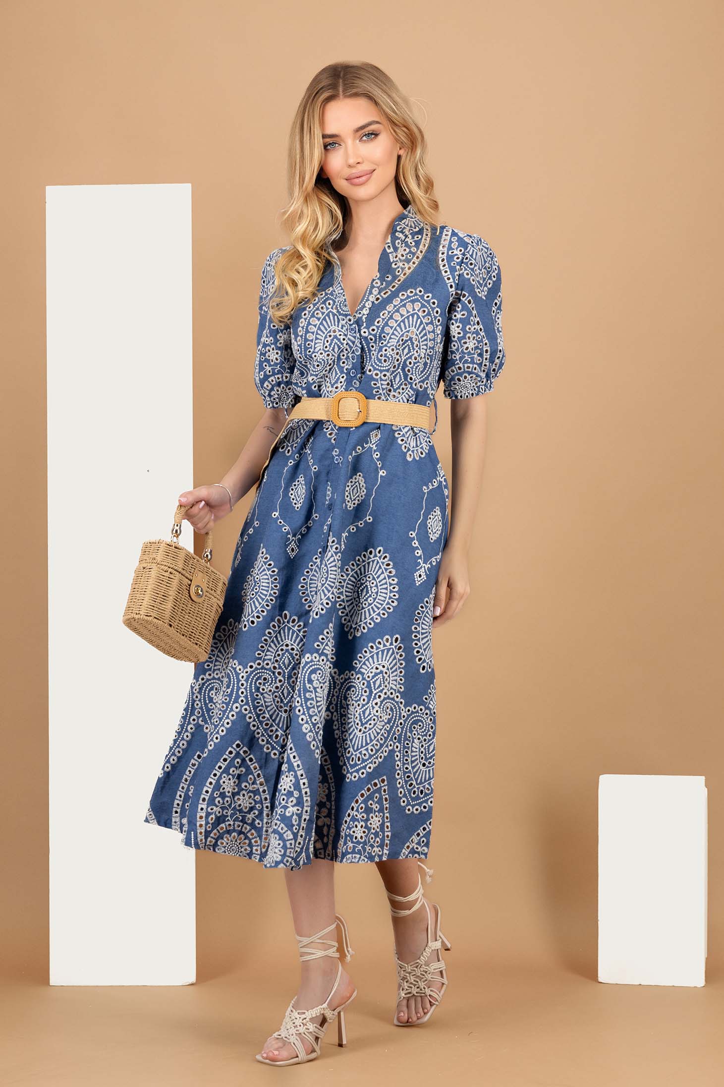 Rochie din ghipură albastra midi in clos cu accesoriu tip curea din ratan - SunShine 1 - StarShinerS.ro