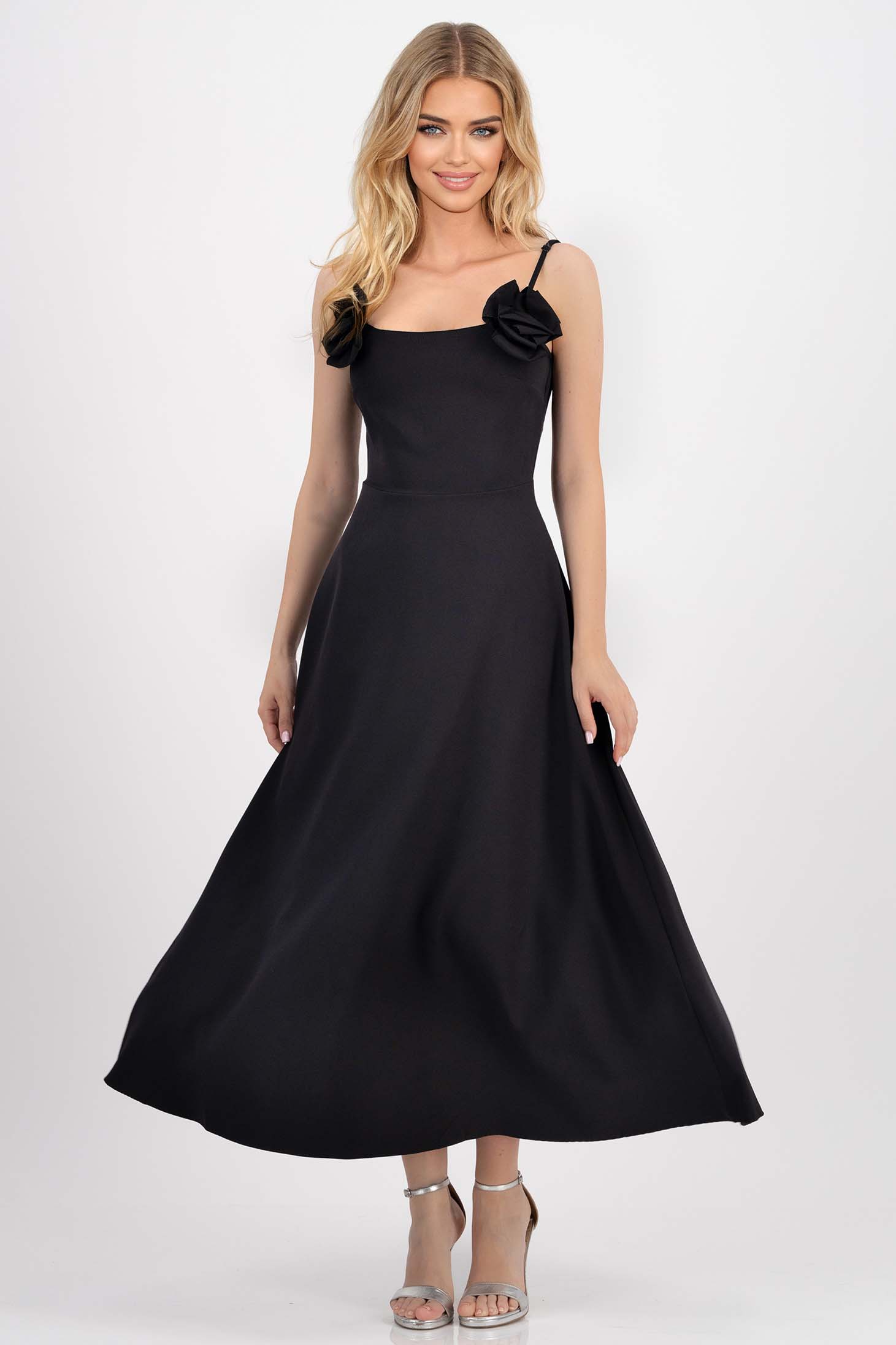 Rochie din bumbac neagra maxi in clos cu brose florale 1 - StarShinerS.ro