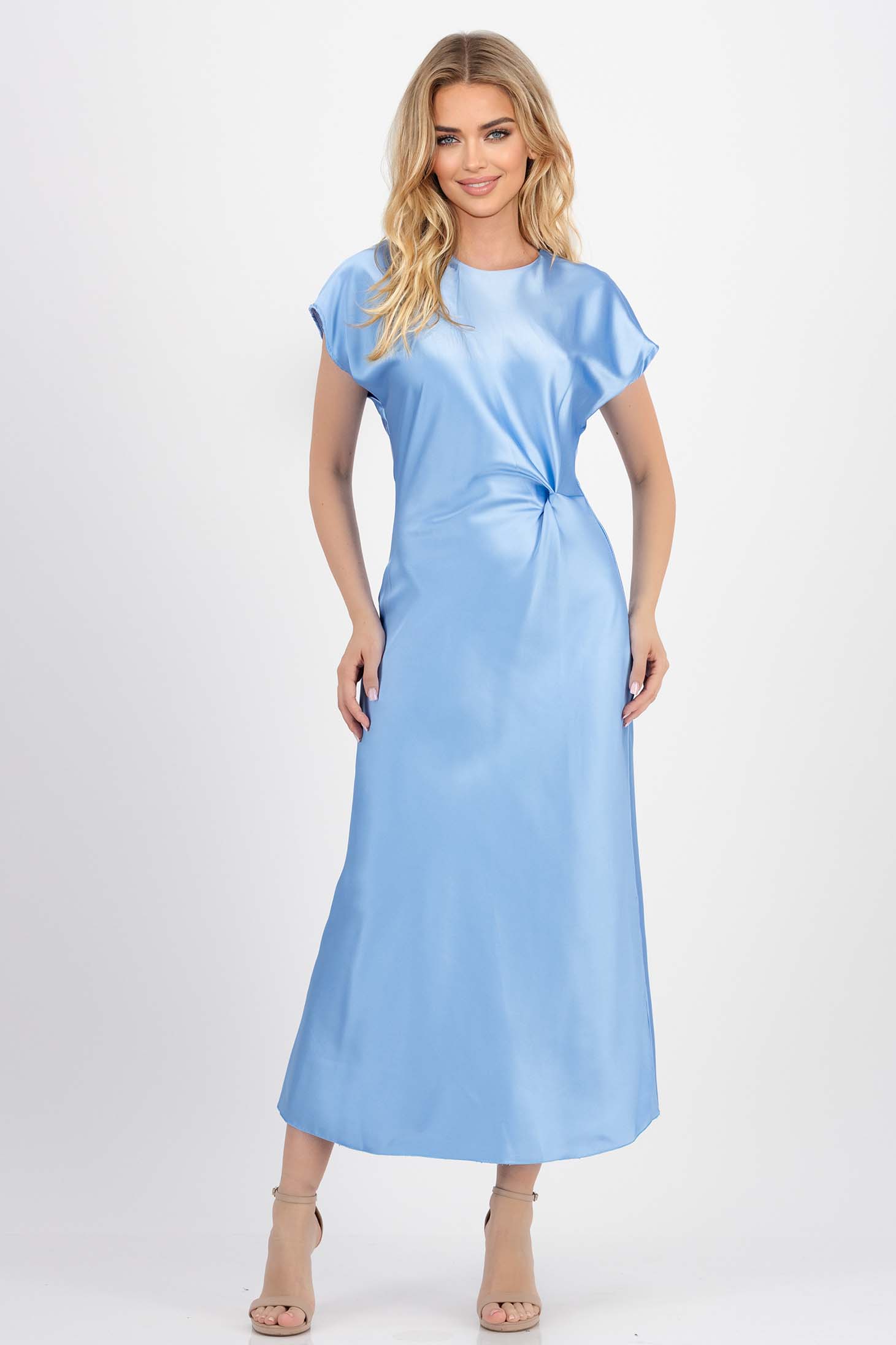 Rochie din satin albastru-deschis in clos 1 - StarShinerS.ro