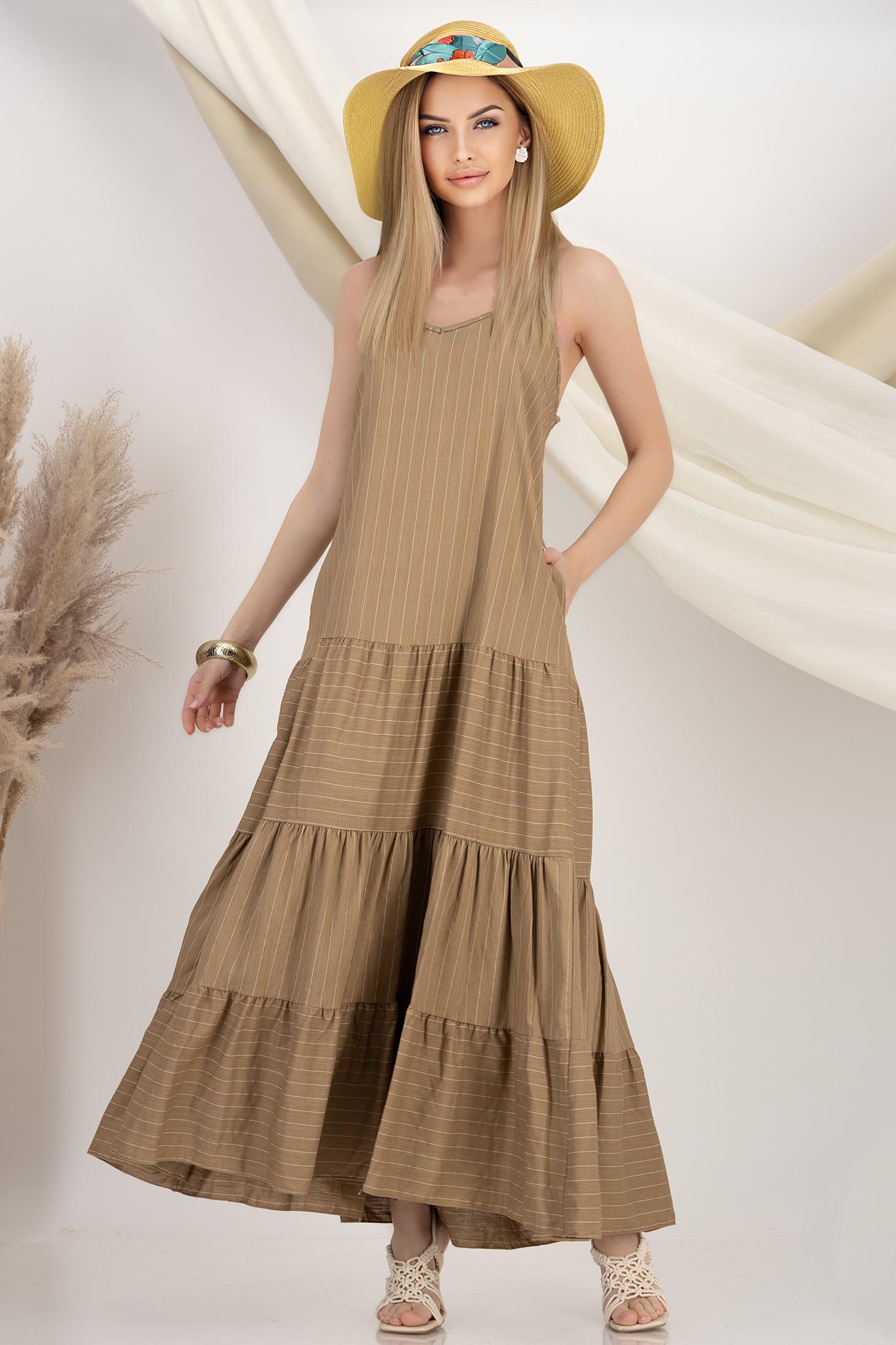 Rochie din viscoza maro cu croi larg si buzunare laterale 1 - StarShinerS.ro