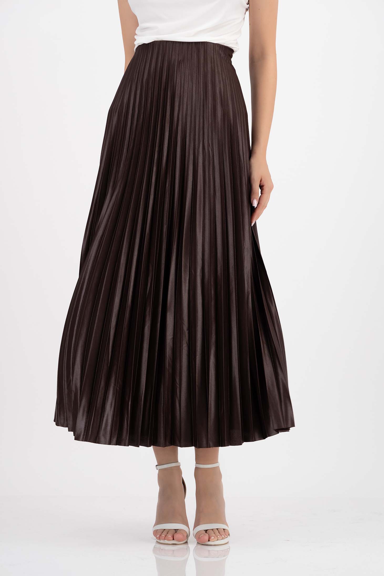 Fusta maro plisata din lycra midi in clos cu elastic in talie 1 - StarShinerS.ro
