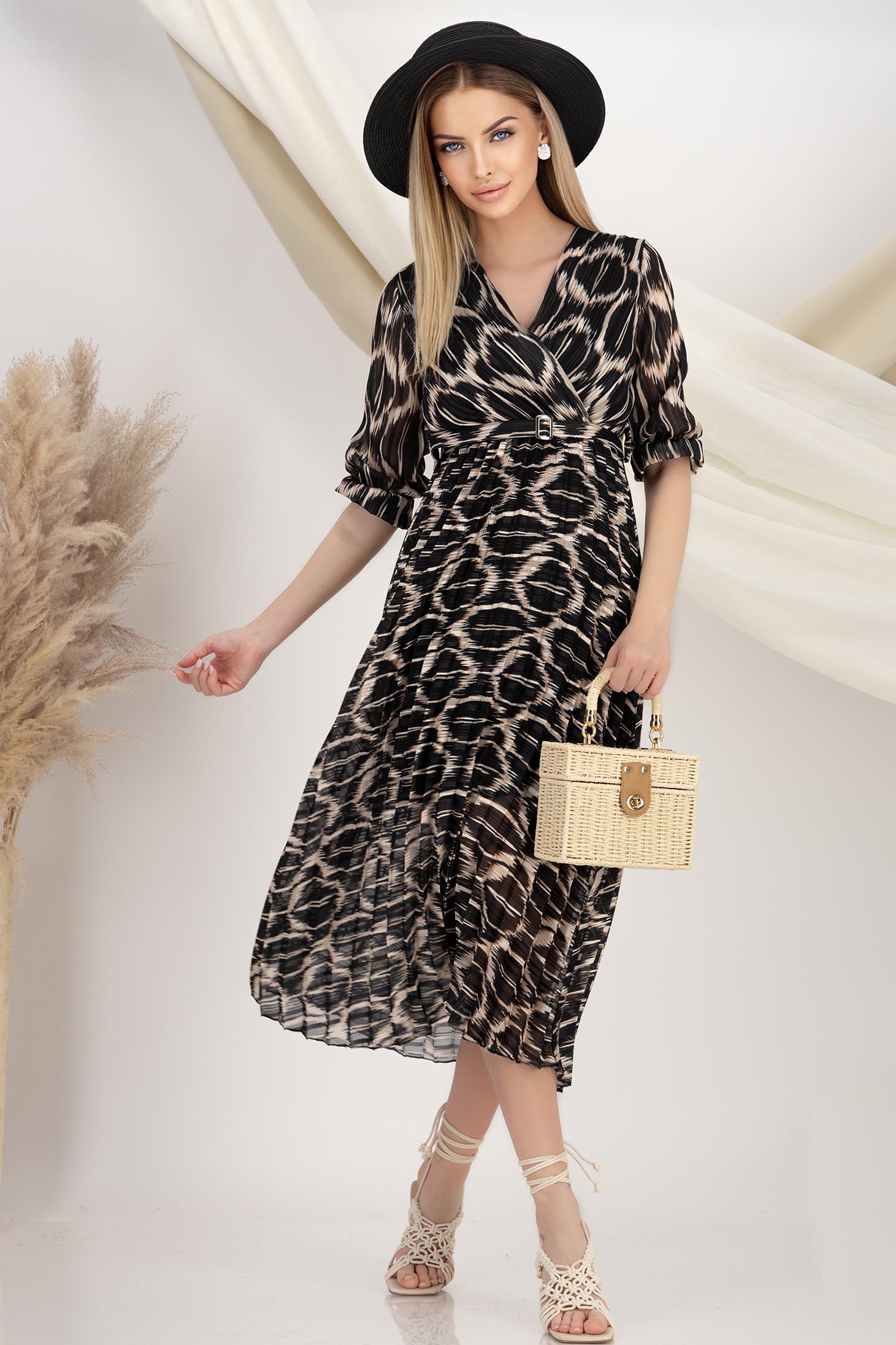 Rochie plisata din voal neagra midi in clos cu elastic in talie si accesoriu tip curea 1 - StarShinerS.ro
