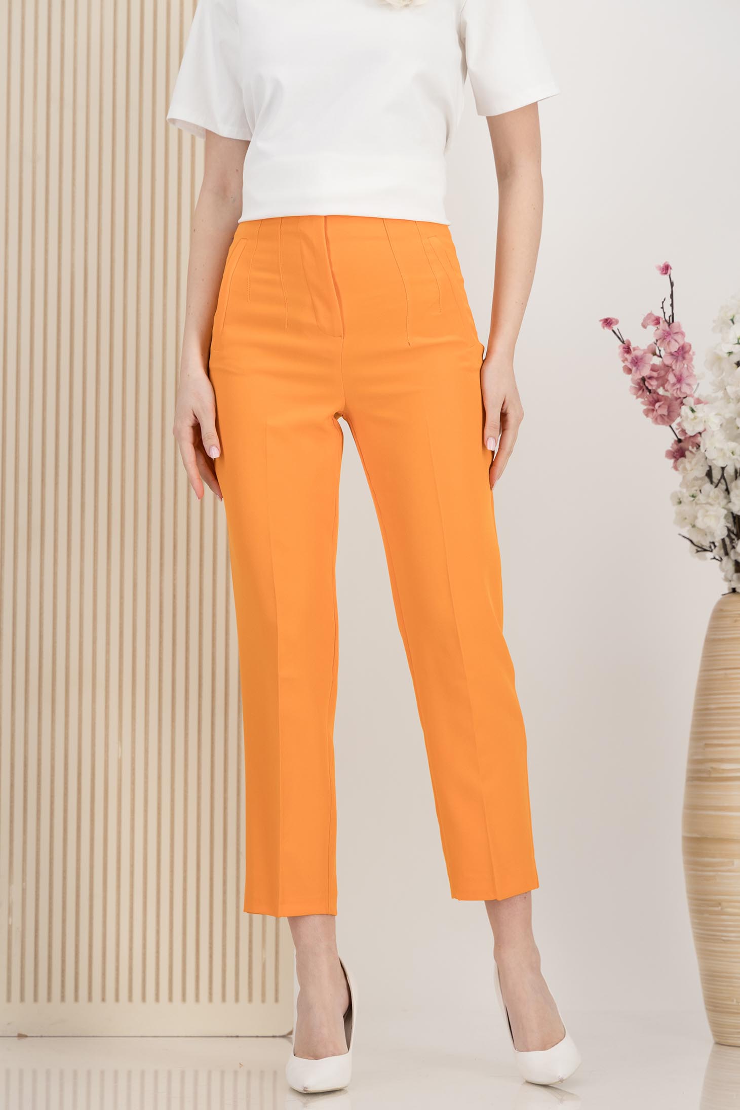 Pantaloni din stofa elastica portocalii conici cu talie inalta si buzunare false 1 - StarShinerS.ro