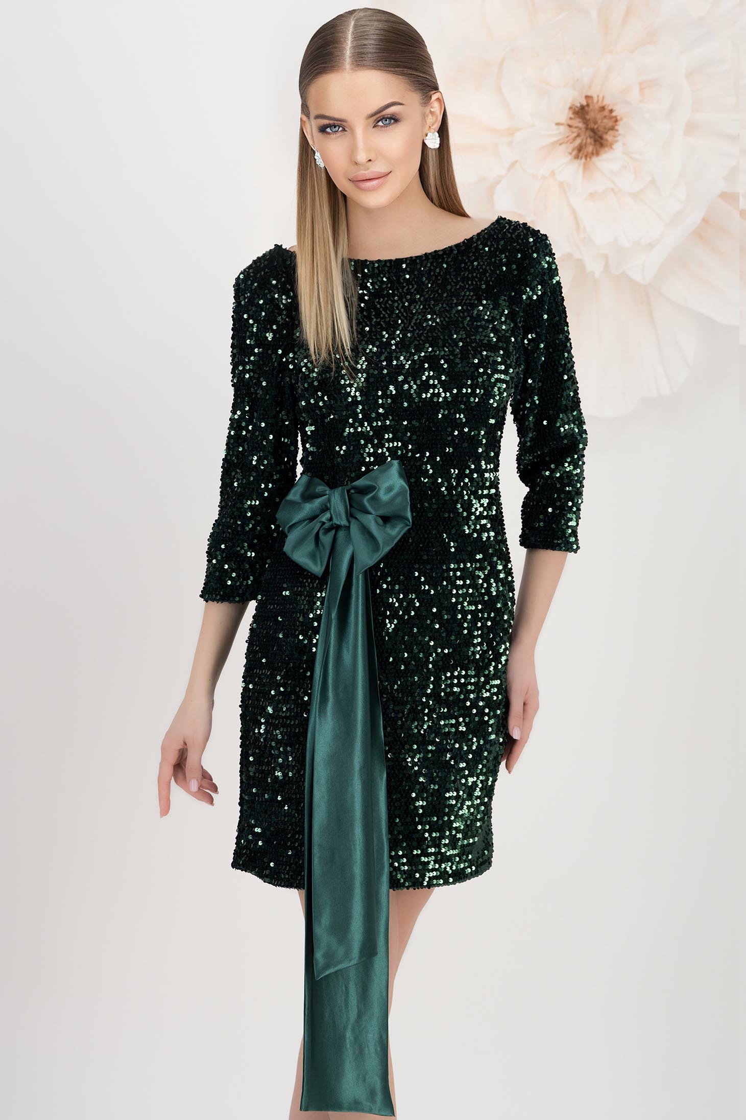 Rochie din catifea cu paiete verde-inchis scurta tip creion cu funda maxi - StarShinerS 1 - StarShinerS.ro