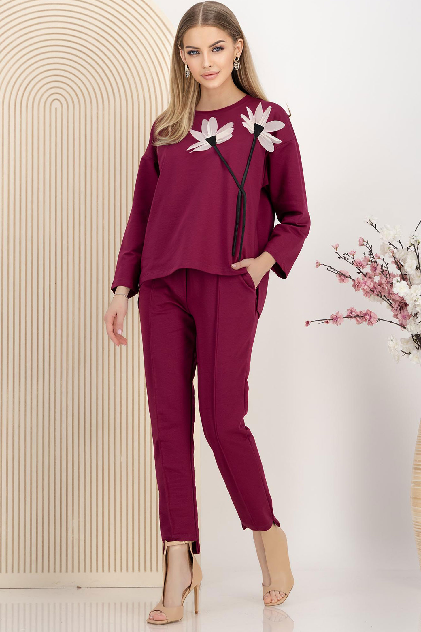 Trening din bumbac elastic zmeura cu elastic in talie si aplicatii florale frontale 1 - StarShinerS.ro