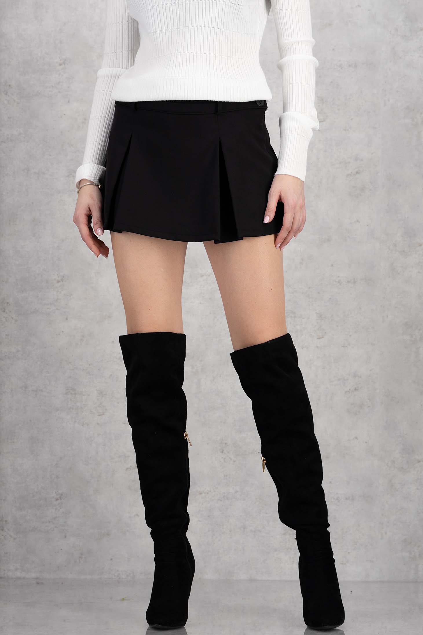 Fusta pantalon din stofa elastica neagra scurta cu talie joasa 1 - StarShinerS.ro