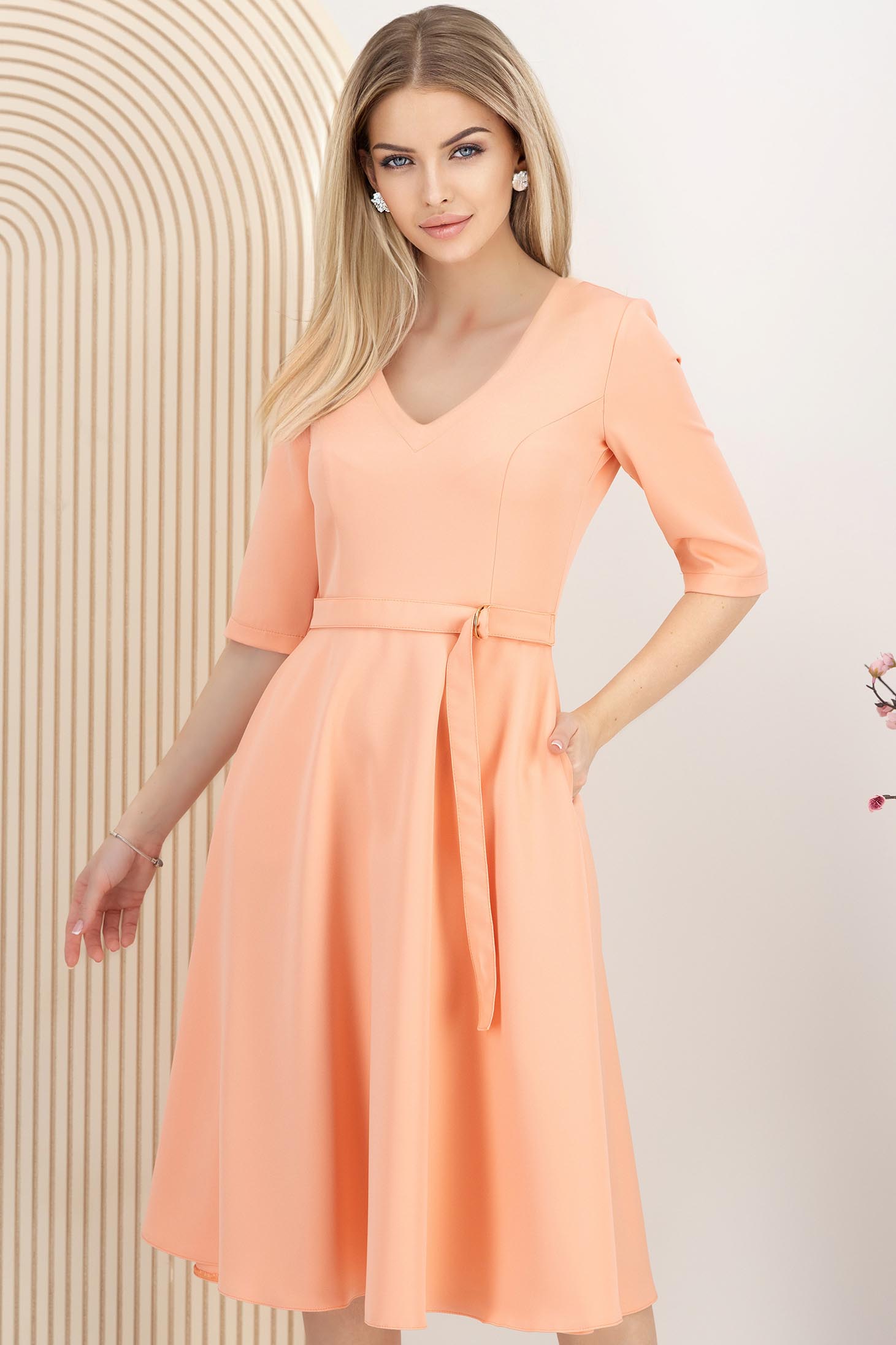 Rochie din stofa elastica corai midi in clos cu accesoriu tip curea - StarShinerS 1 - StarShinerS.ro