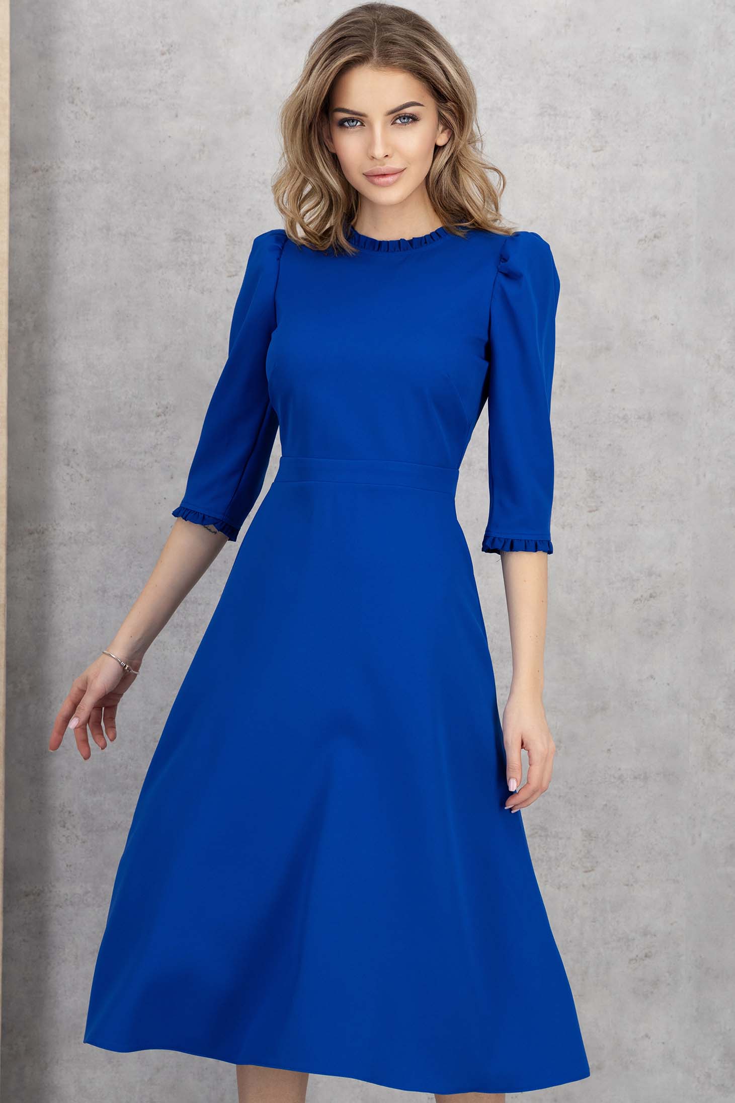 Rochie din stofa elastica albastra midi in clos cu umeri bufanti - StarShinerS 1 - StarShinerS.ro