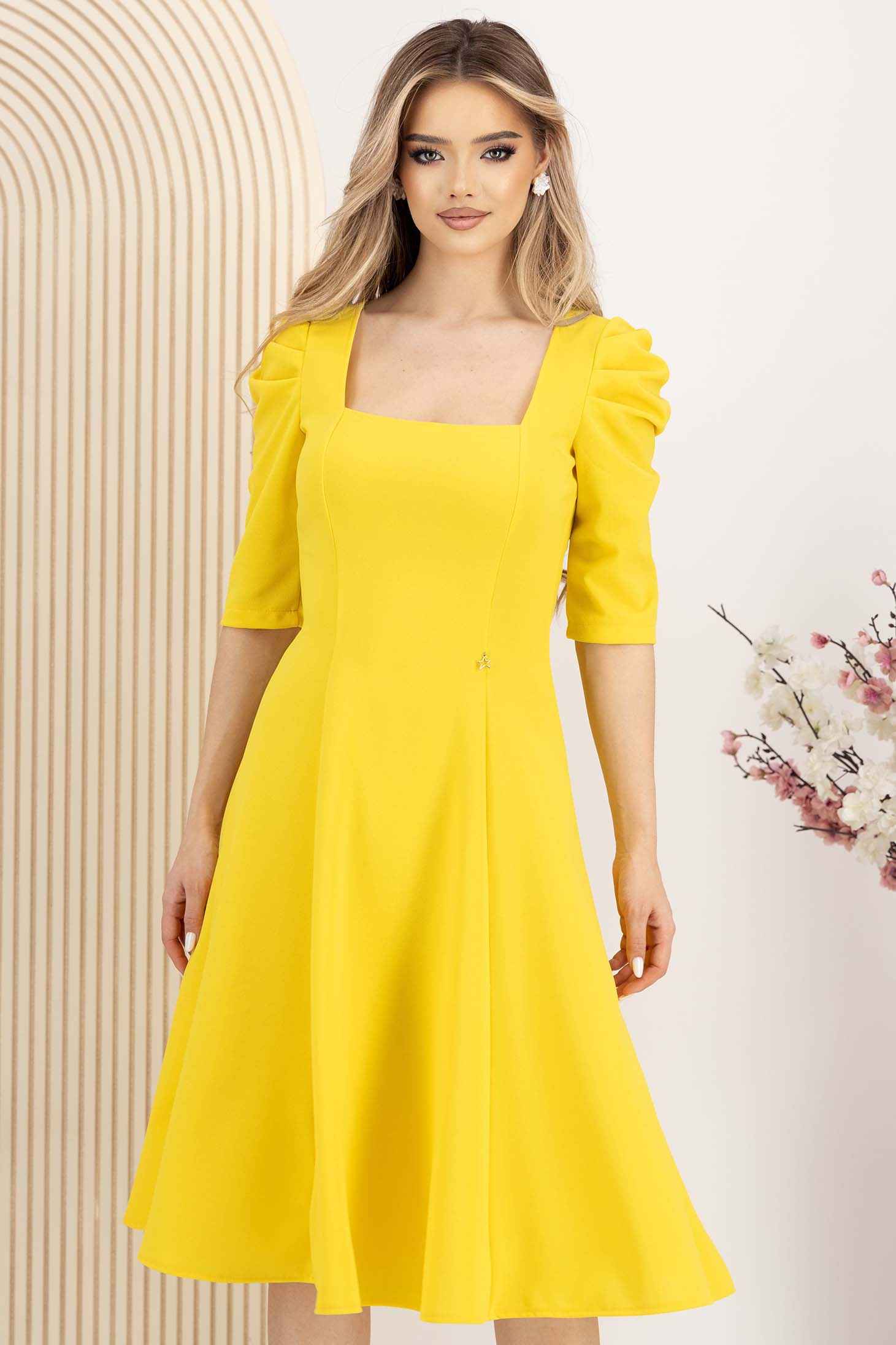 Rochie din crep galbena midi in clos cu umeri bufanti si decolteu patrat - StarShinerS 1 - StarShinerS.ro