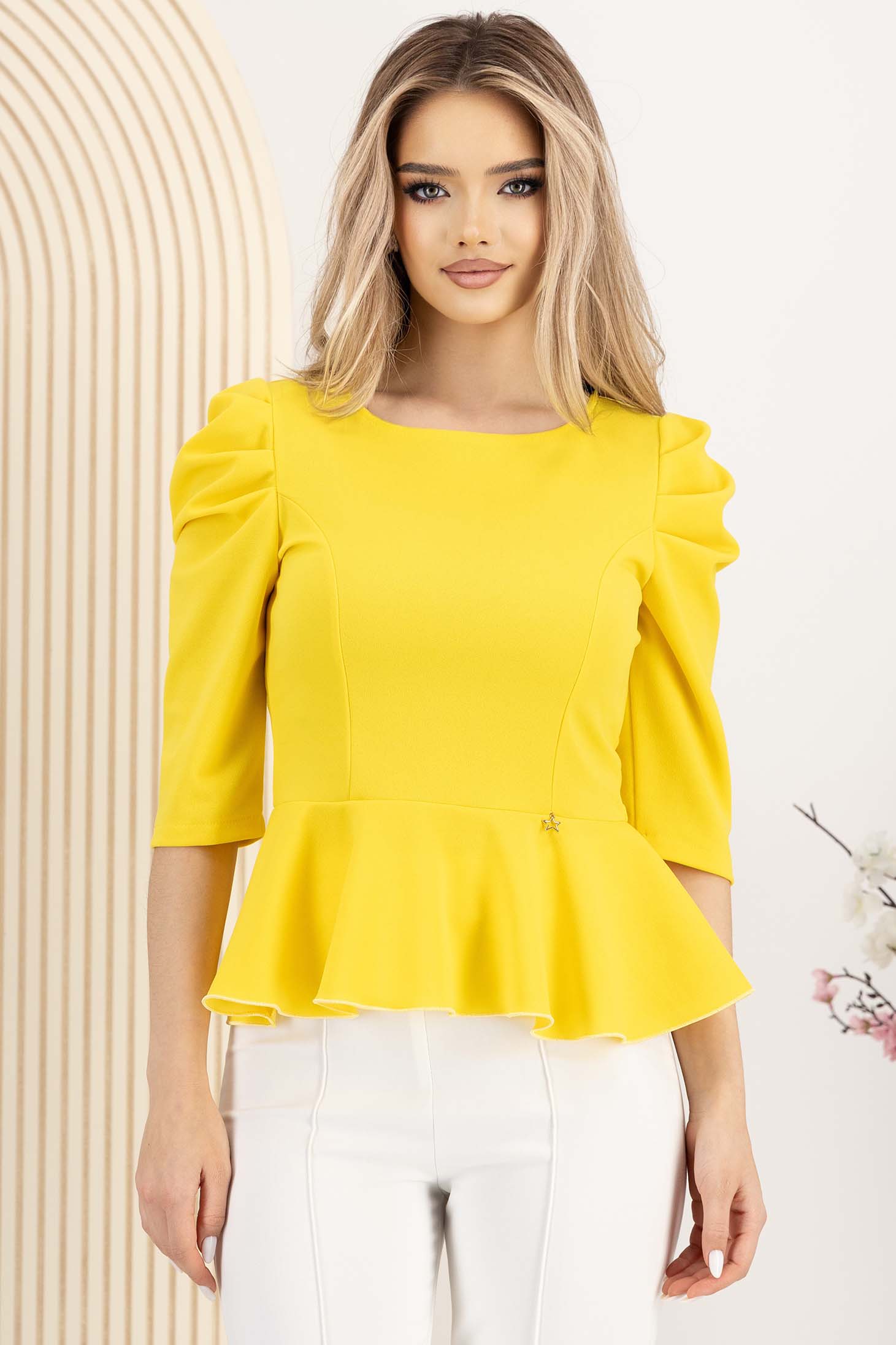 Bluza dama din crep galbena mulata cu peplum si umeri bufanti - StarShinerS 1 - StarShinerS.ro
