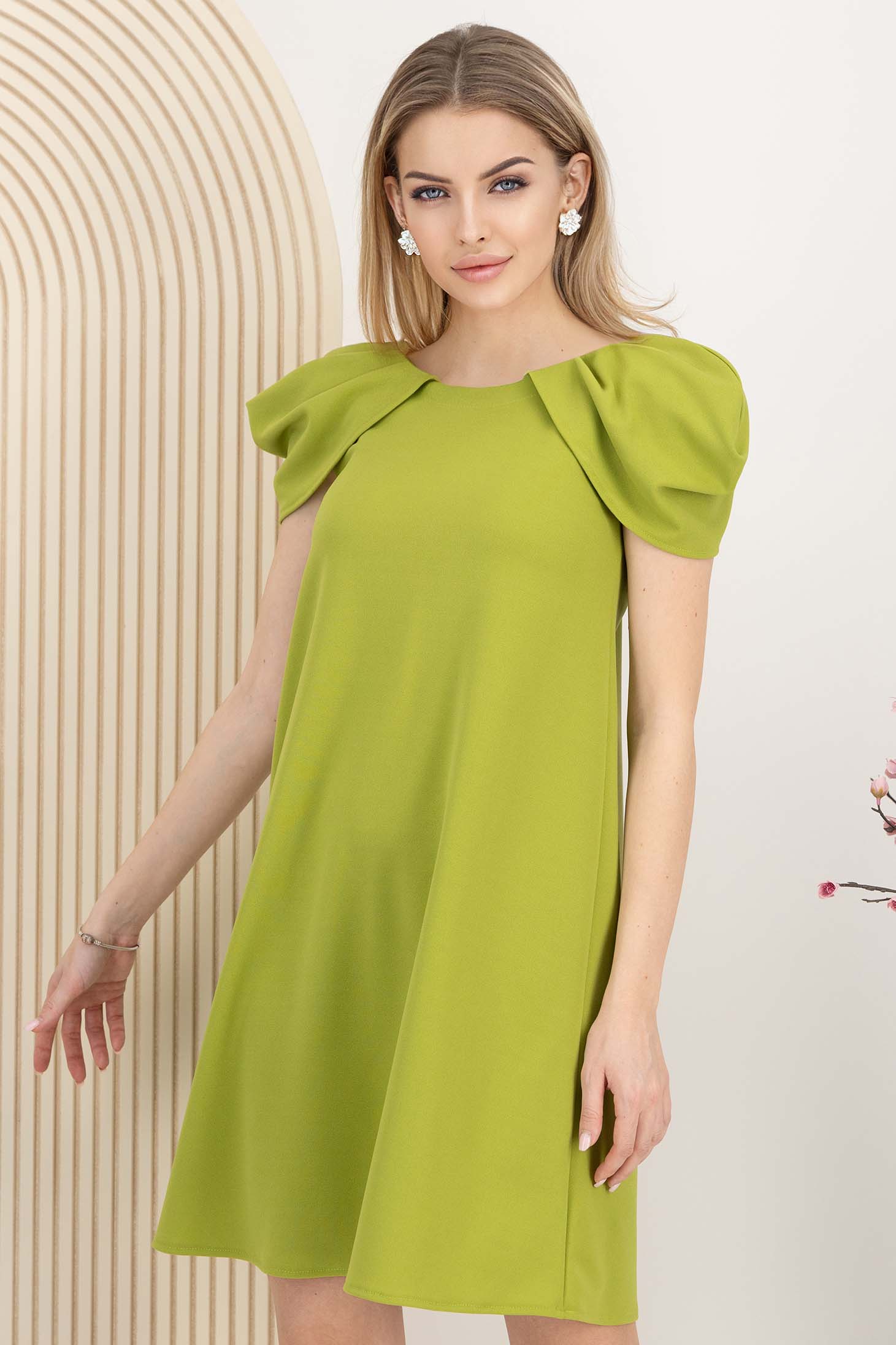 Rochie din crep verde lime scurta cu croi larg - StarShinerS 1 - StarShinerS.ro