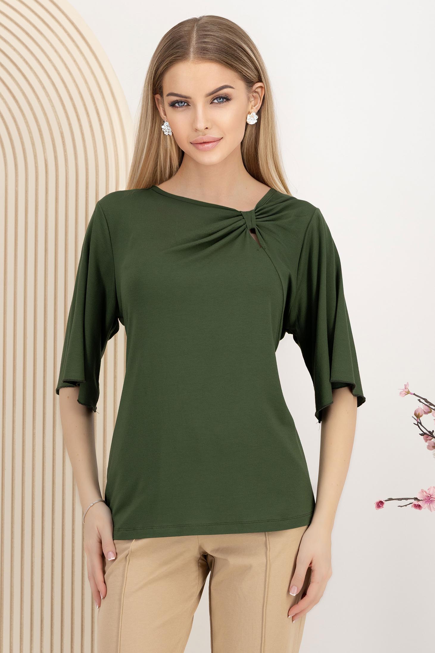 Bluza dama din lycra kaki cu croi larg si detaliu frontal tip fundita 1 - StarShinerS.ro