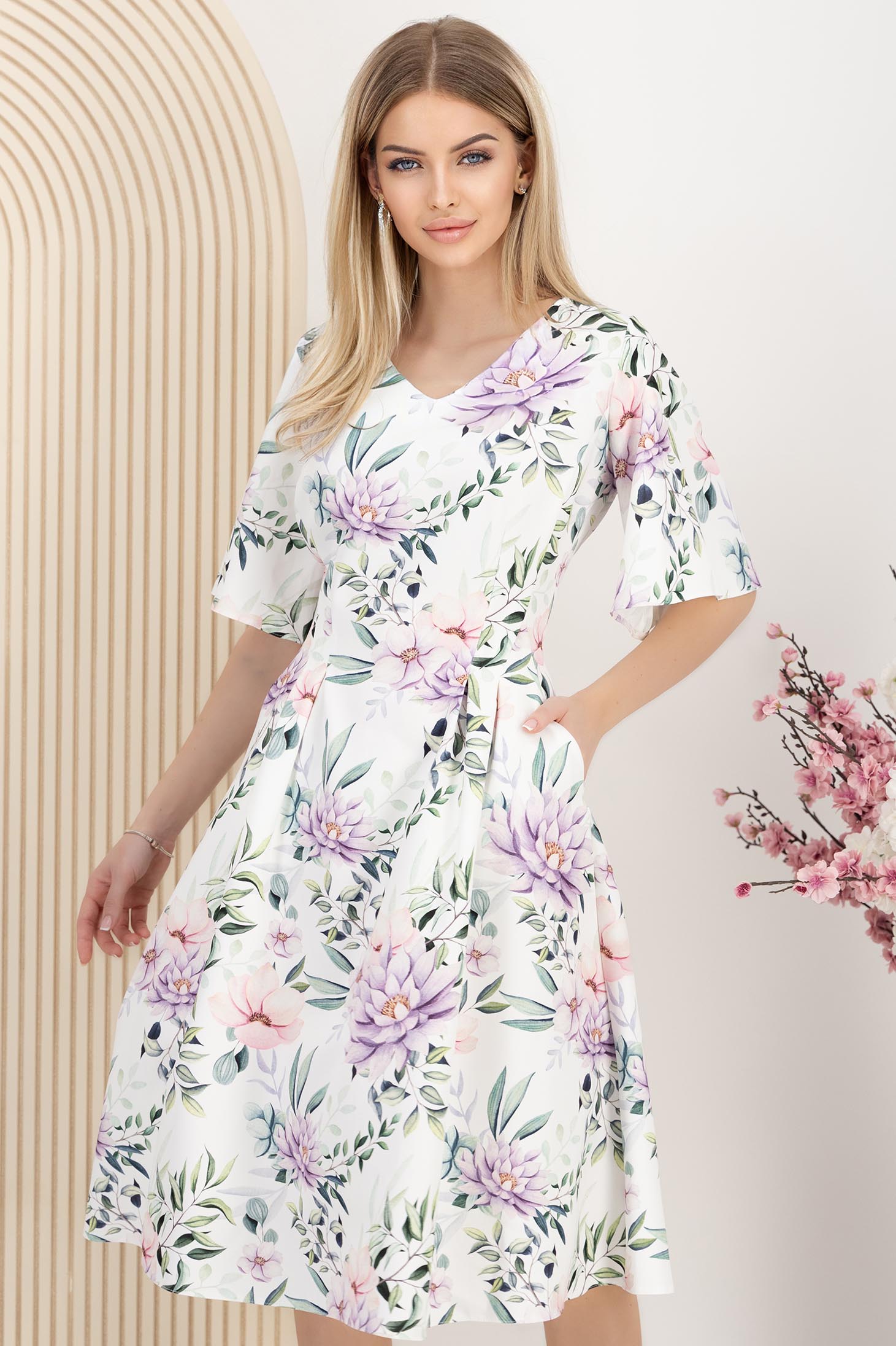 Rochie din stofa elastica midi in clos cu buzunare si imprimeu floral 1 - StarShinerS.ro