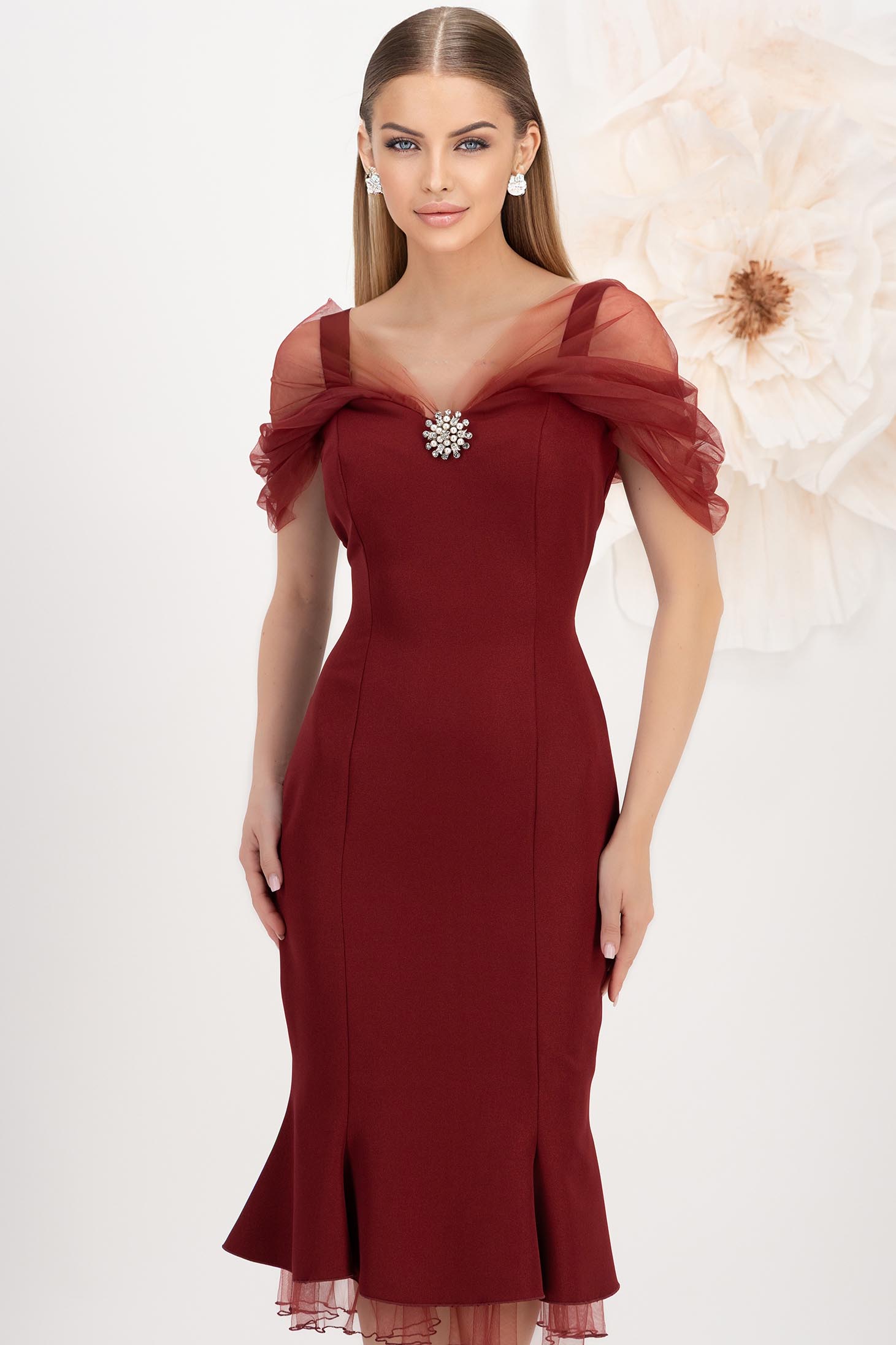 Rochie din stofa elastica visinie midi tip creion cu volanas la baza rochiei - StarShinerS 1 - StarShinerS.ro