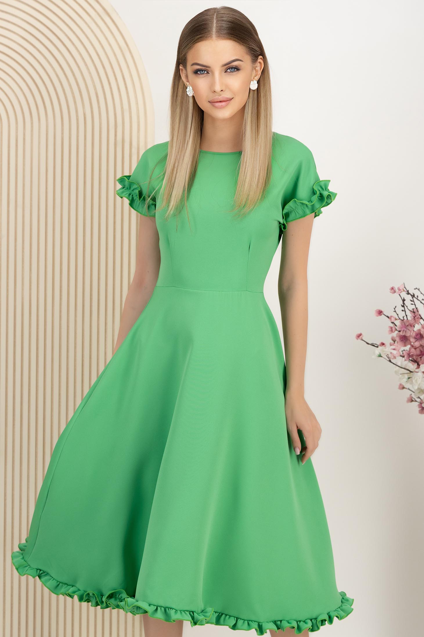 Rochie din stofa elastica verde midi in clos cu volanase - StarShinerS 1 - StarShinerS.ro