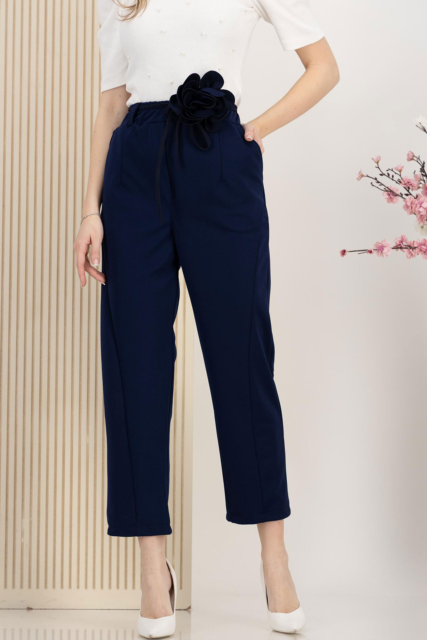 Pantaloni lungi din stofa elastica bleumarin cu elastic in talie si cordon detasabil cu floare maxi 1 - StarShinerS.ro