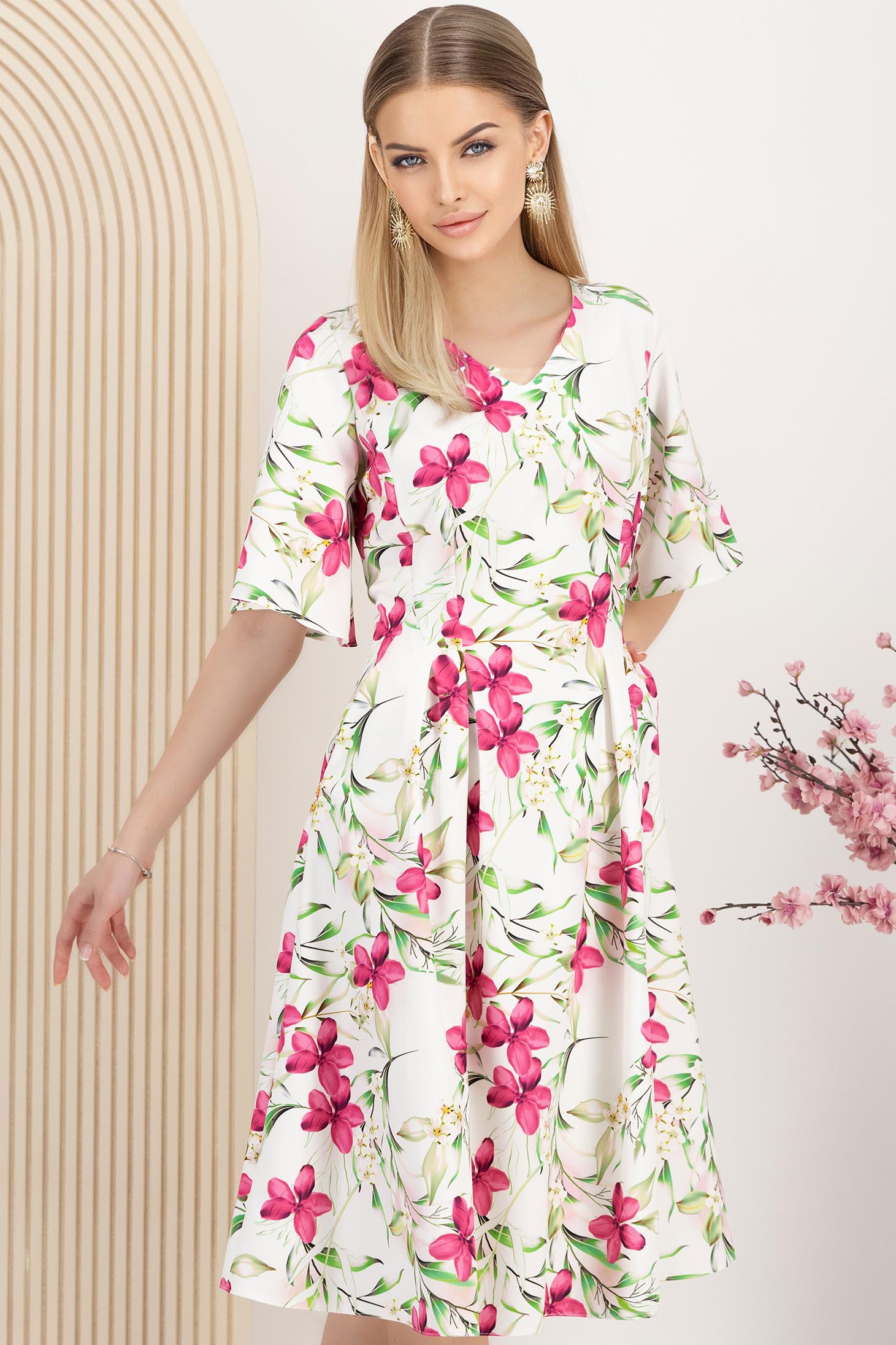 Rochie din stofa elastica midi in clos cu buzunare si imprimeu floral 1 - StarShinerS.ro