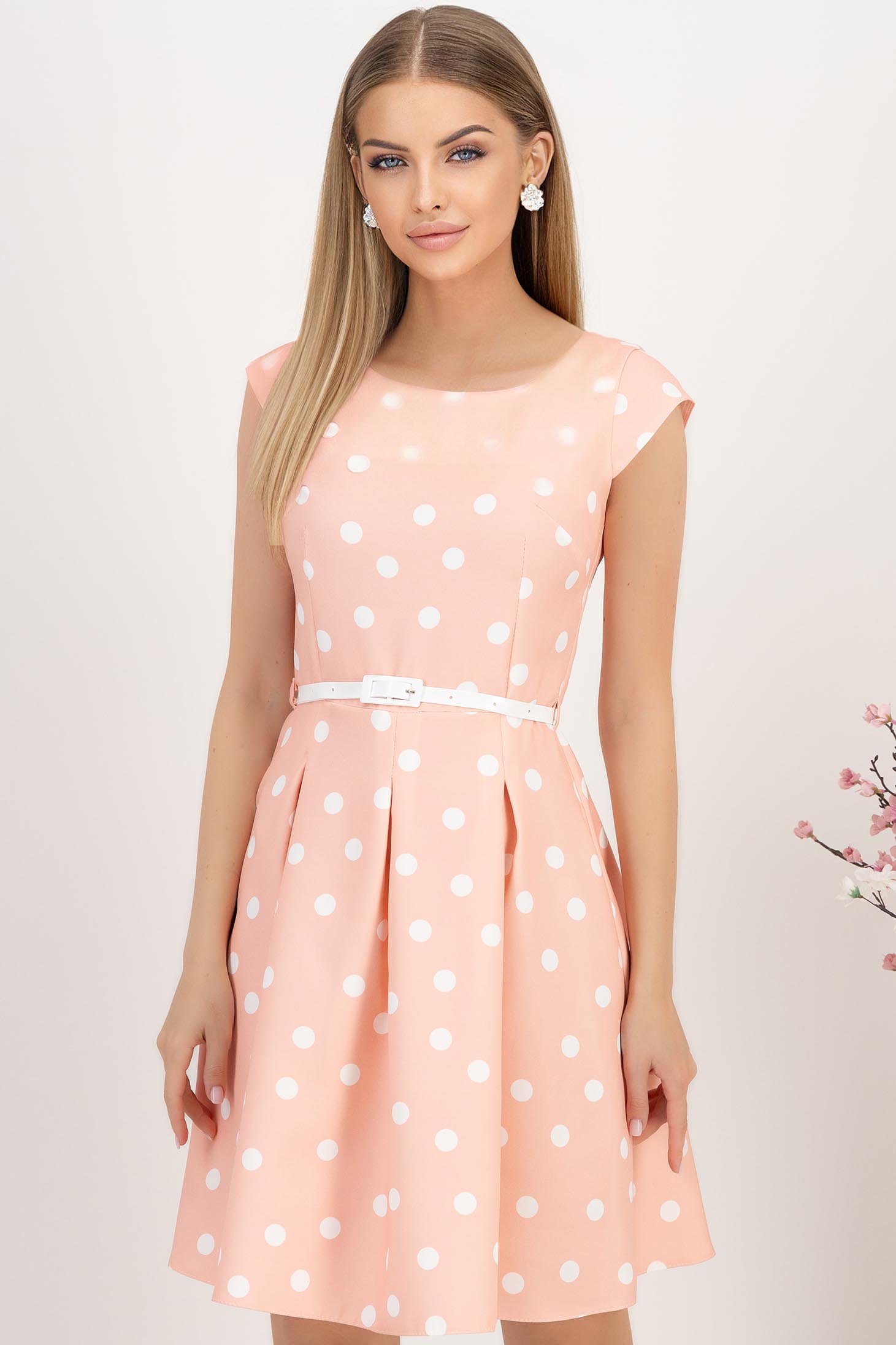 Rochie cu buline din stofa elastica corai in clos cu accesoriu tip curea 1 - StarShinerS.ro