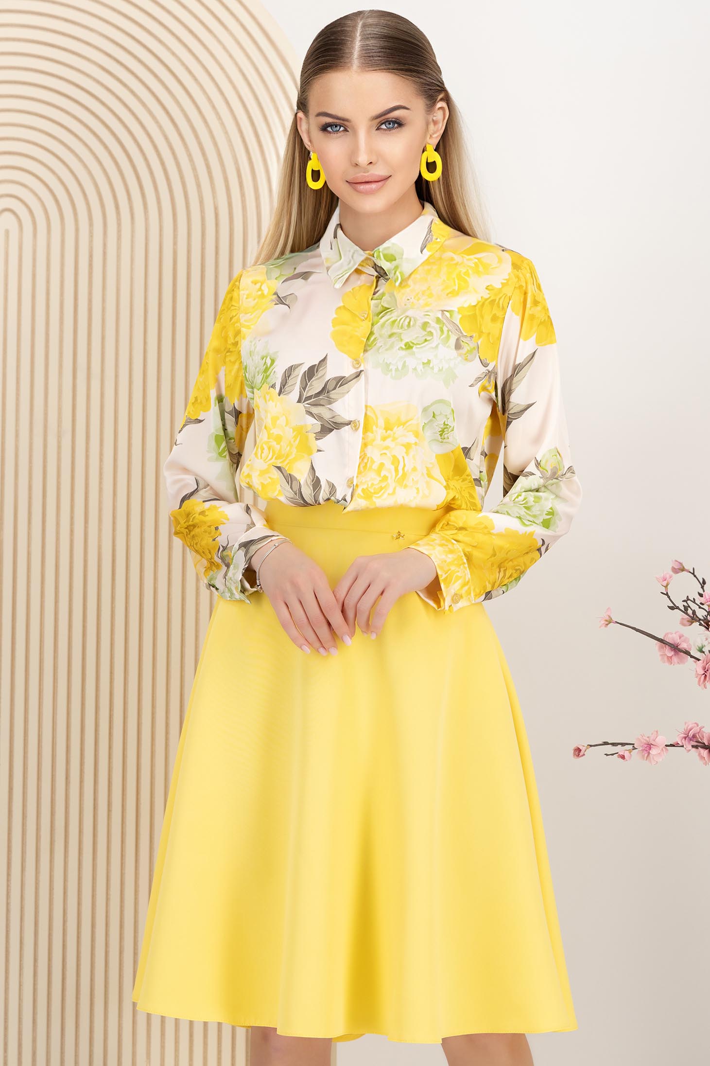 Camasa dama din satin galbena cu croi larg imprimata floral 1 - StarShinerS.ro