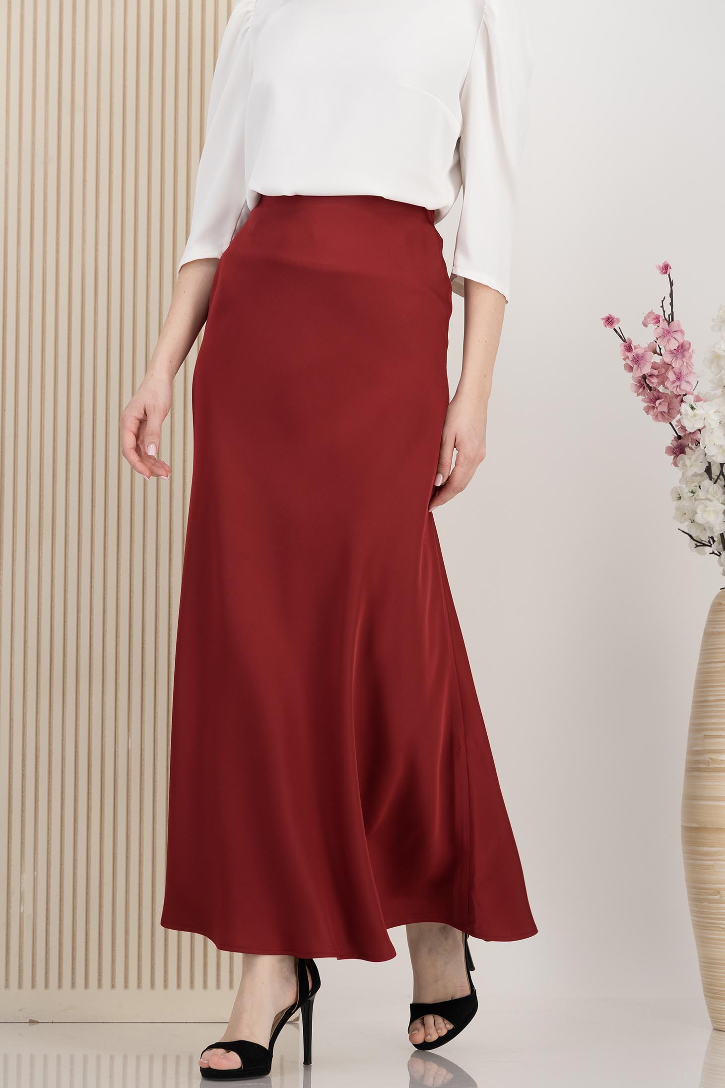 Fusta din satin visinie midi in clos cu elastic in talie 1 - StarShinerS.ro