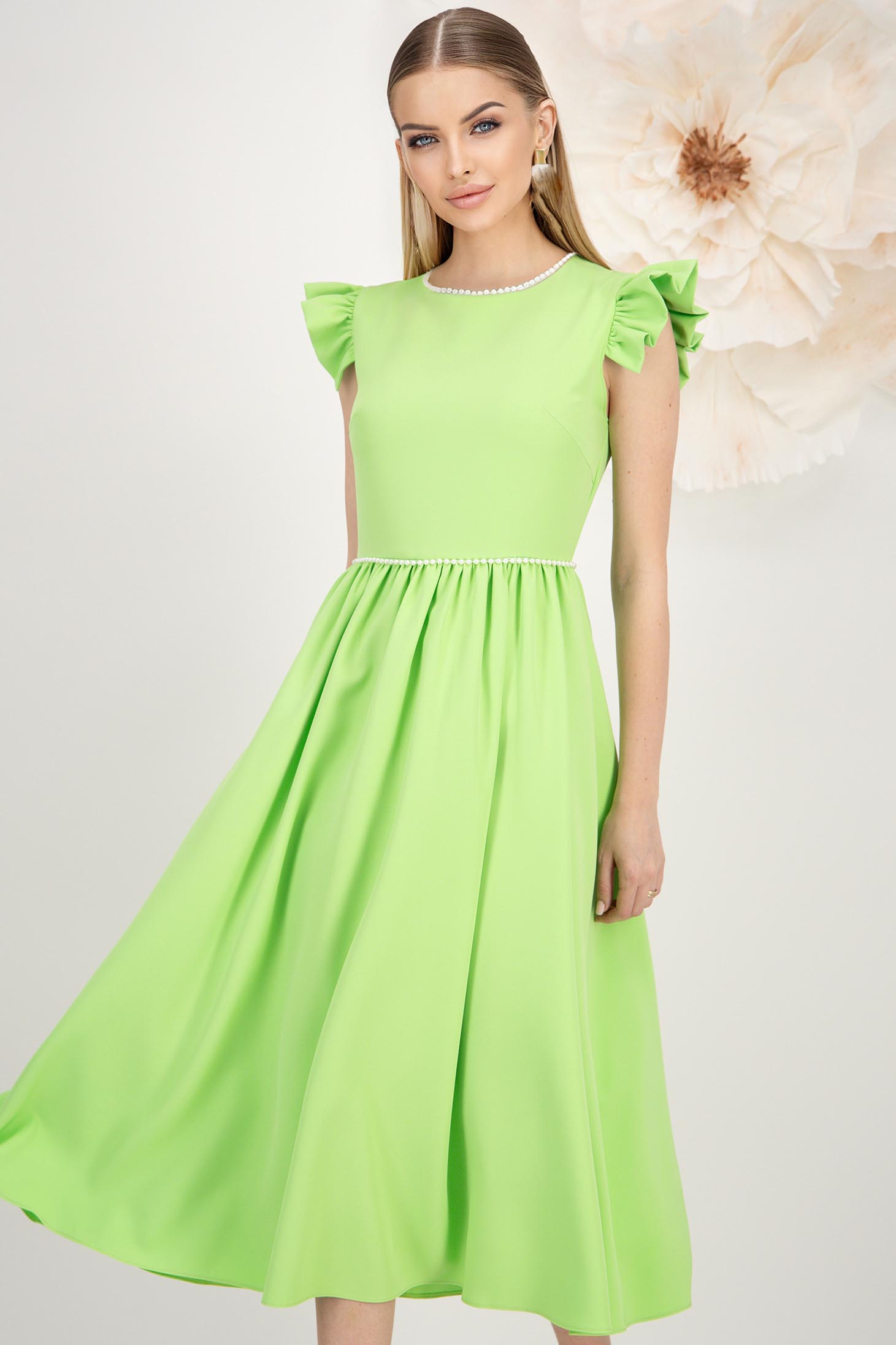 Rochie din stofa elastica verde-deschis midi in clos cu aplicatii cu perle - StarShinerS 1 - StarShinerS.ro