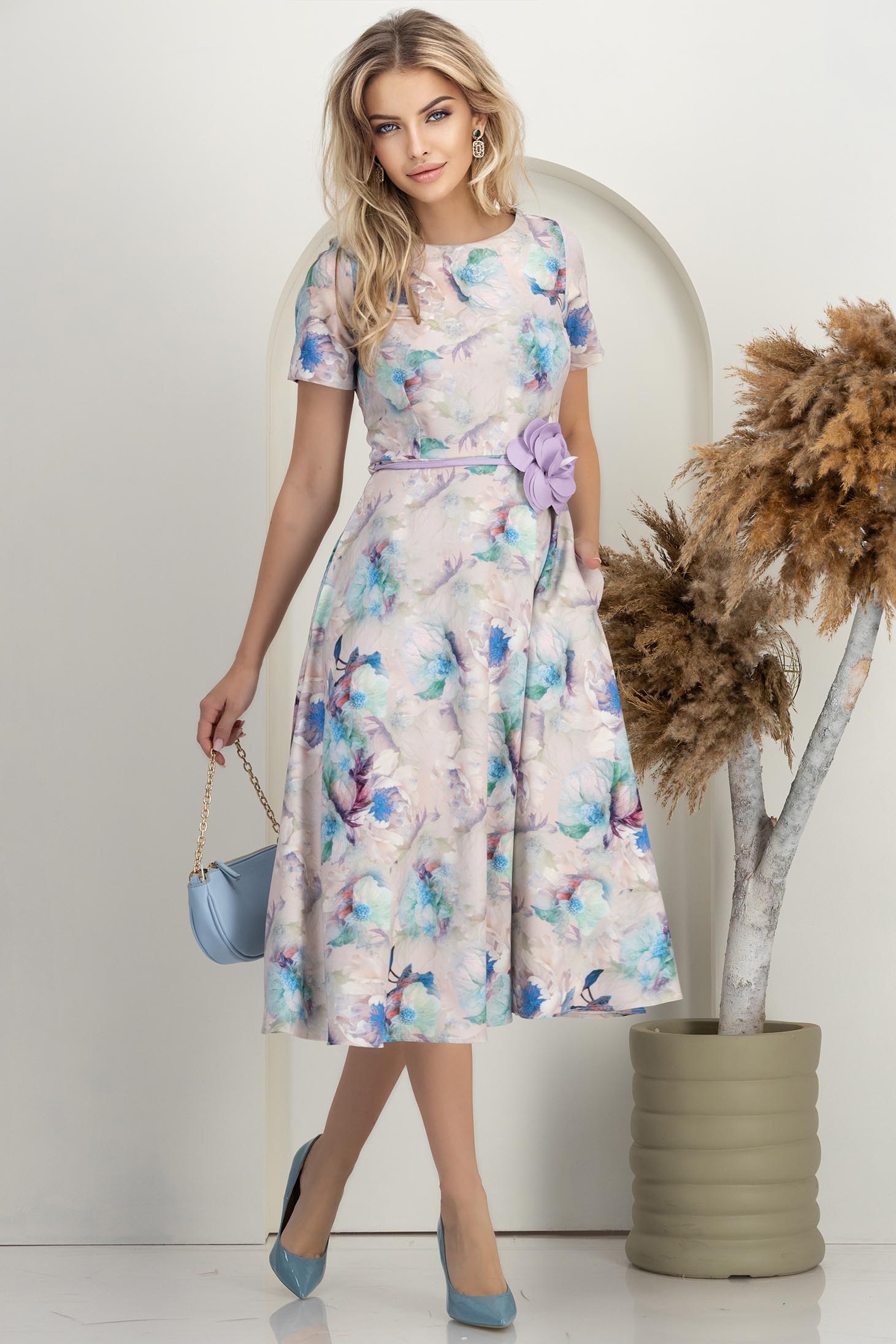 Rochie imprimata midi in clos accesorizata cu cordon si buzunare laterale 1 - StarShinerS.ro