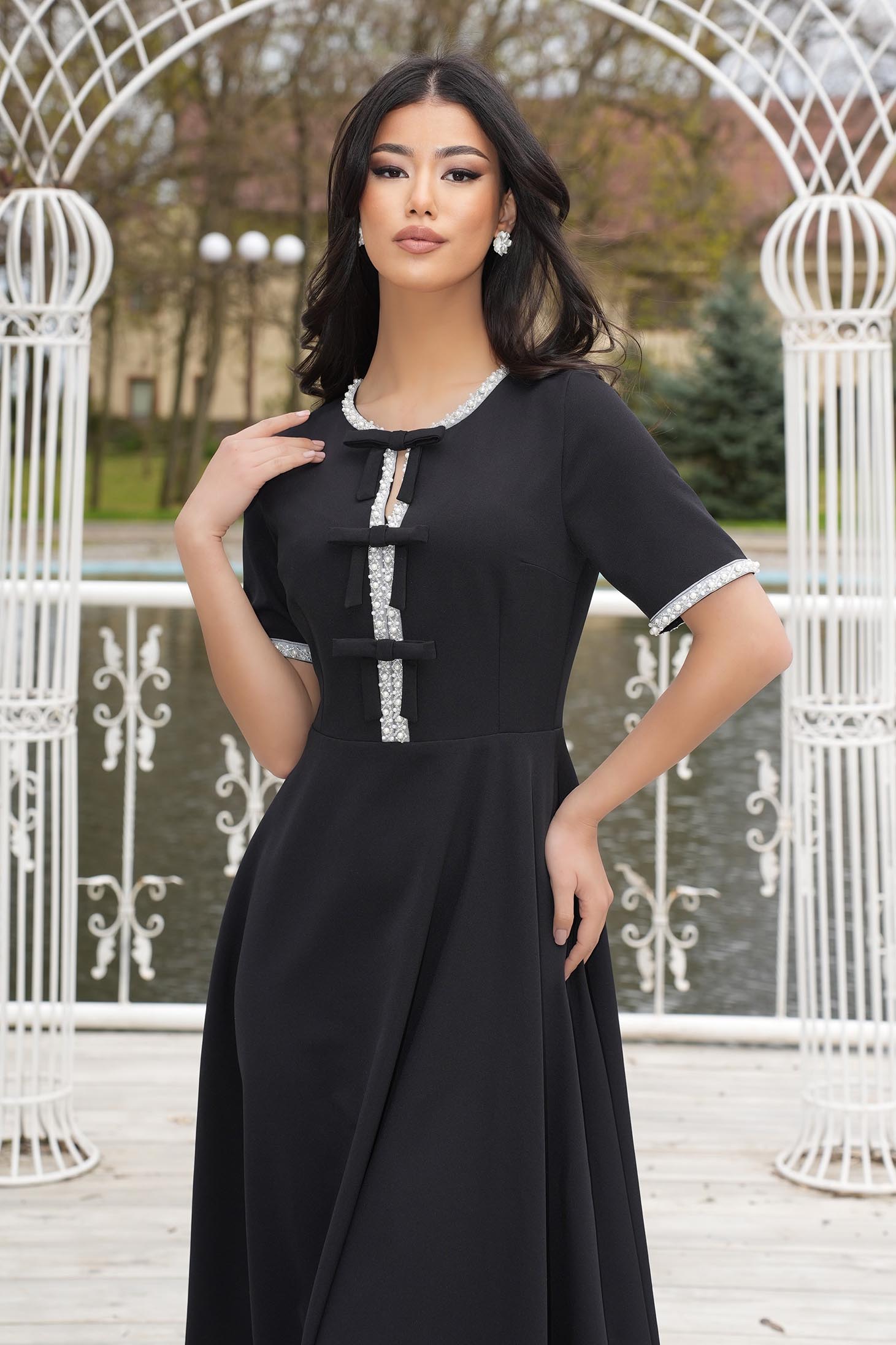Rochie din stofa elastica neagra midi in clos accesorizata cu fundite si pietre strass - StarShinerS 1 - StarShinerS.ro