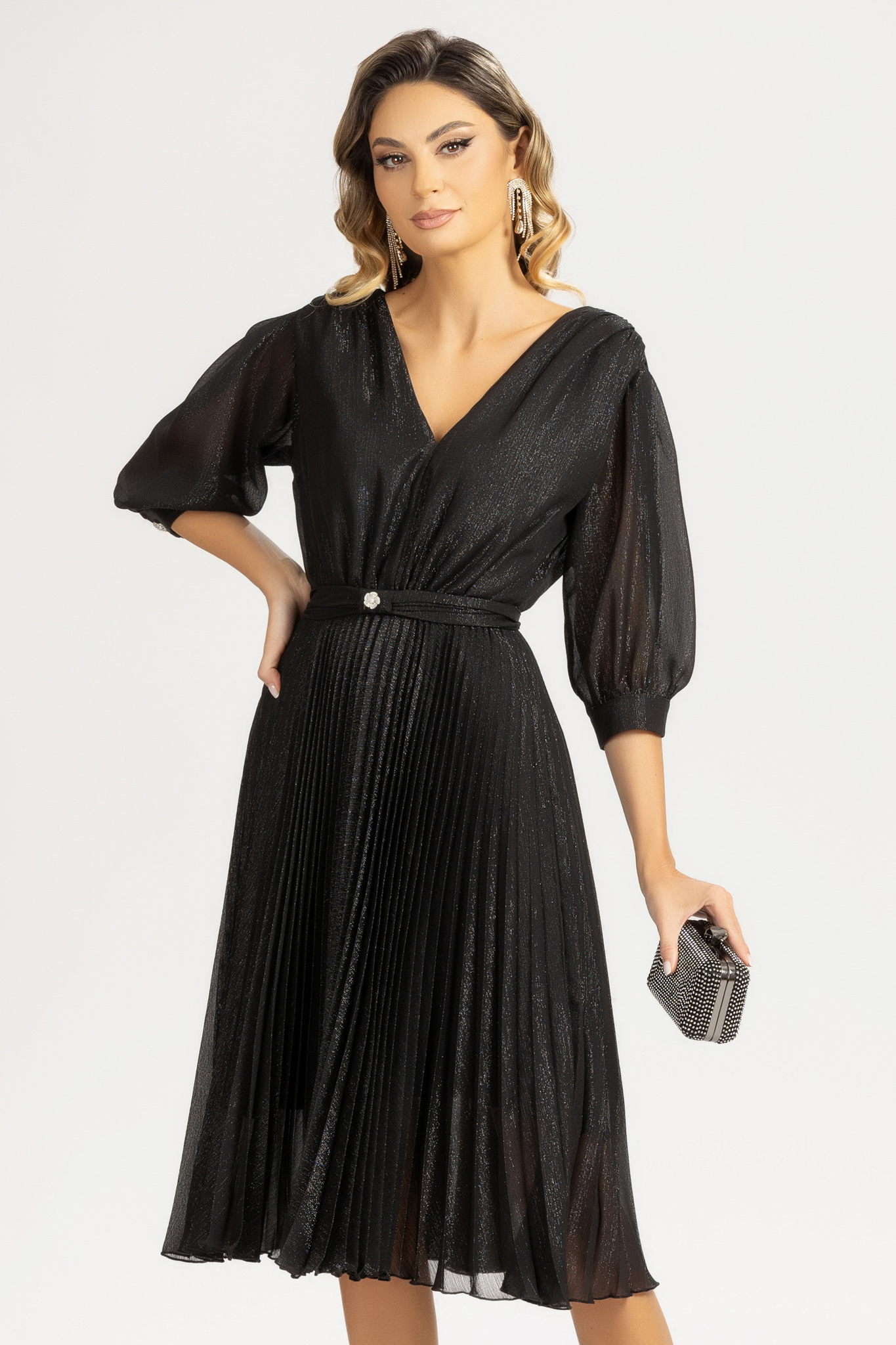 Rochie plisata din voal cu fir lurex neagra in clos cu elastic in talie si maneci bufante 1 - StarShinerS.ro