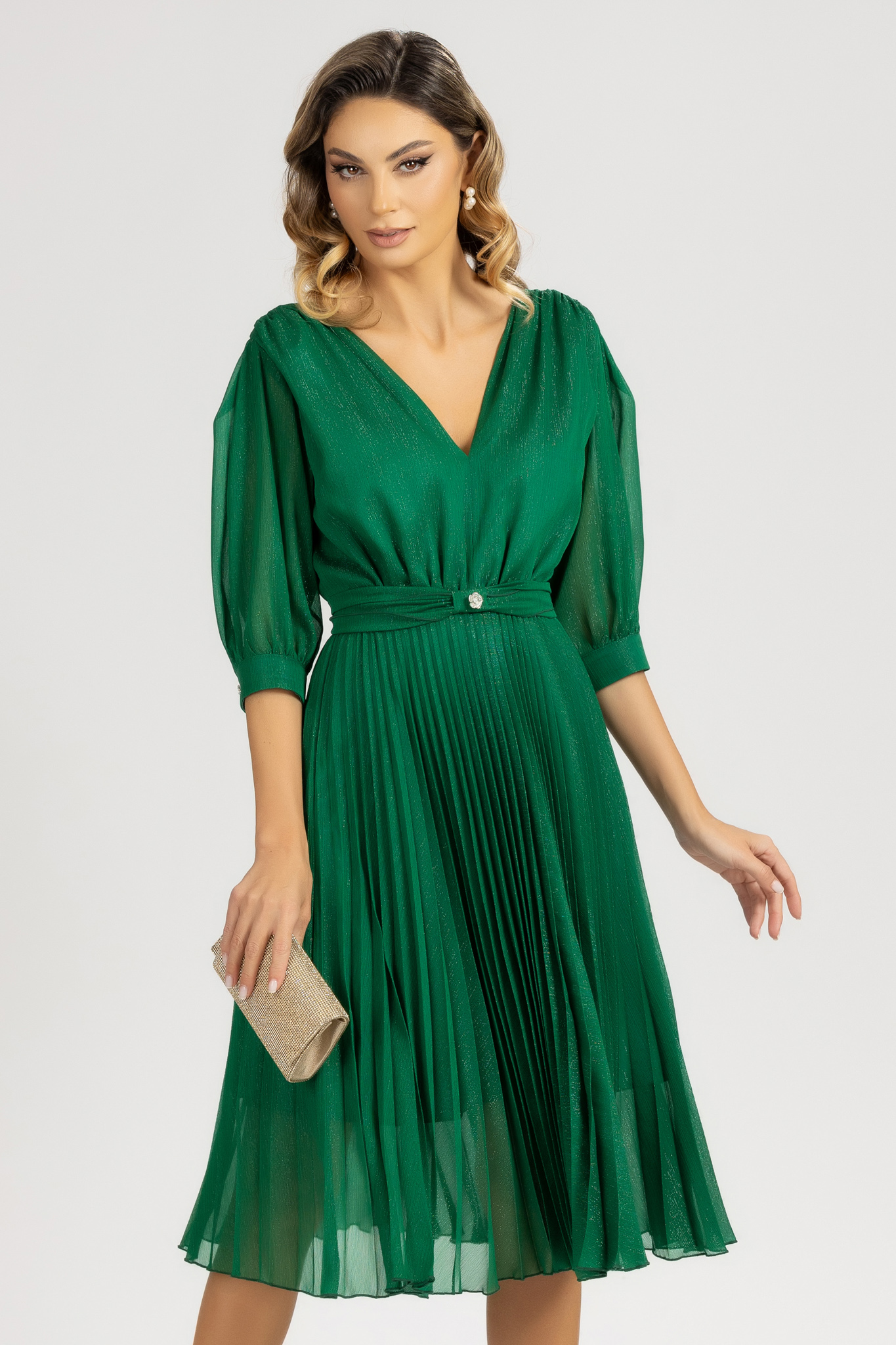 Rochie plisata din voal cu fir lurex verde in clos cu elastic in talie si maneci bufante 1 - StarShinerS.ro
