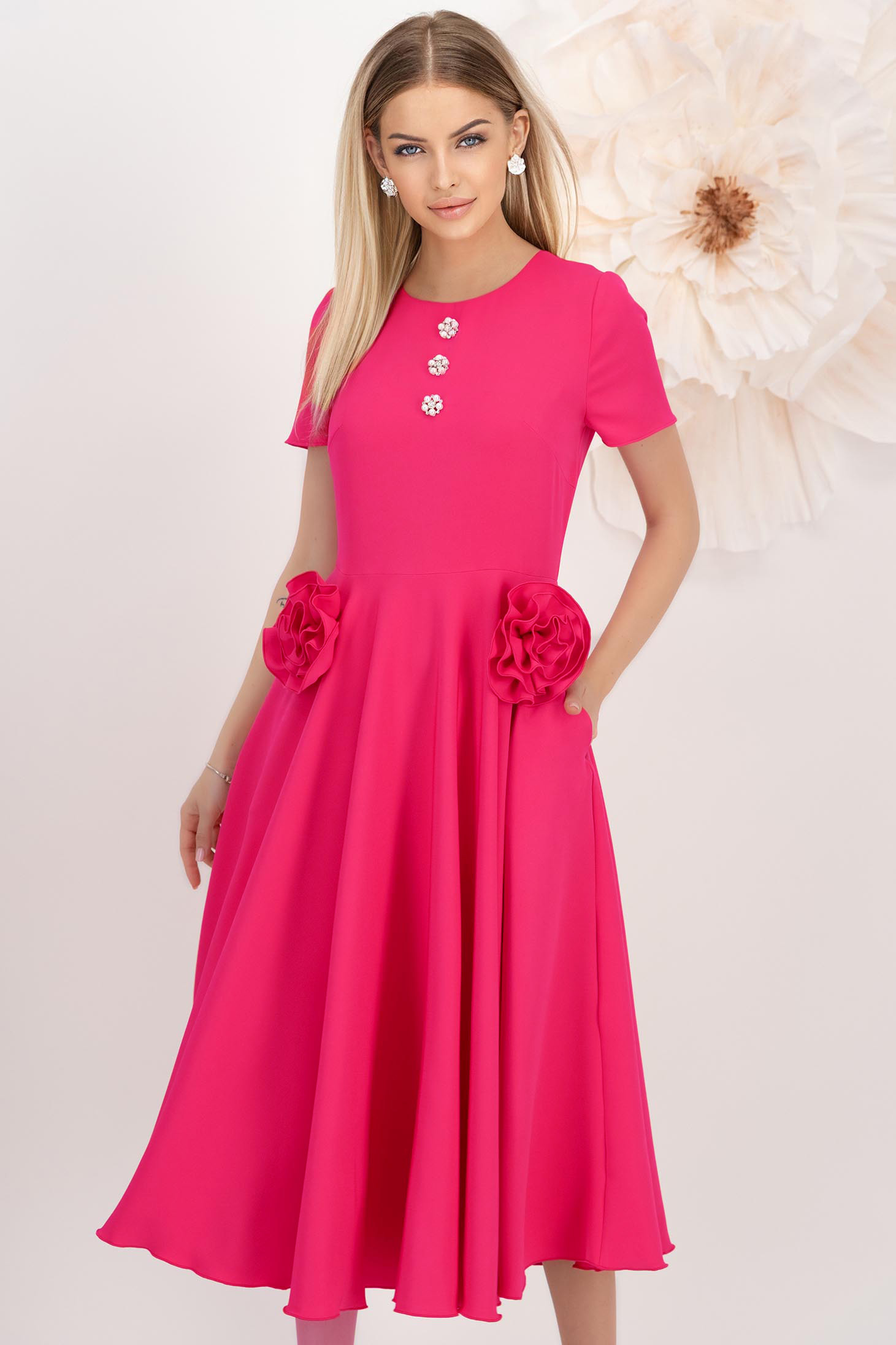 Rochie din stofa elastica fuchsia midi in clos cu buzunare laterale si flori 3D - StarShinerS 1 - StarShinerS.ro