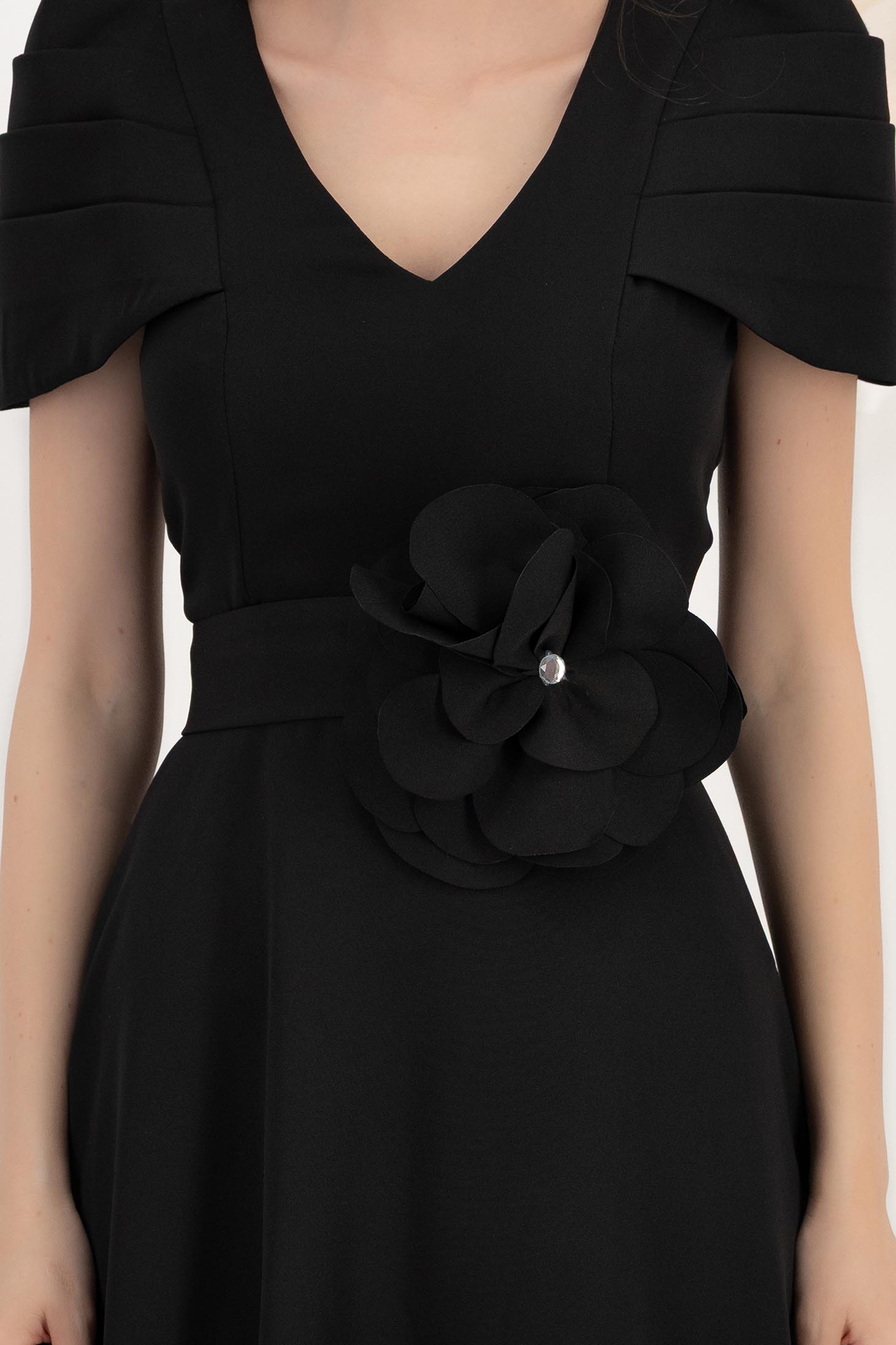 Cordon decorativ din stofa elastica negru cu floare maxi 3D - StarShinerS 1 - StarShinerS.ro