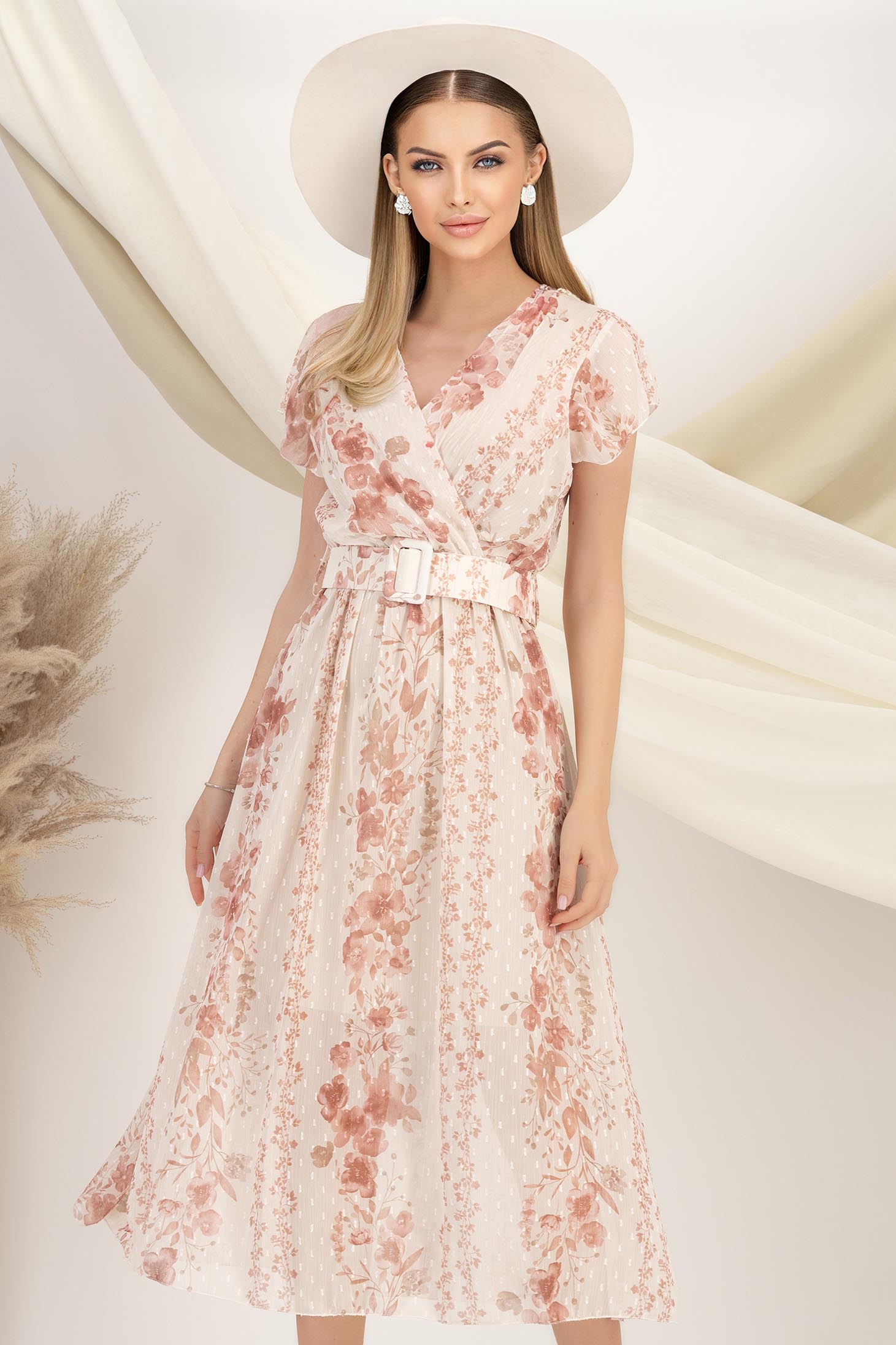 Rochie din voal cu plumeti roz midi in clos cu elastic in talie si decolteu petrecut 1 - StarShinerS.ro