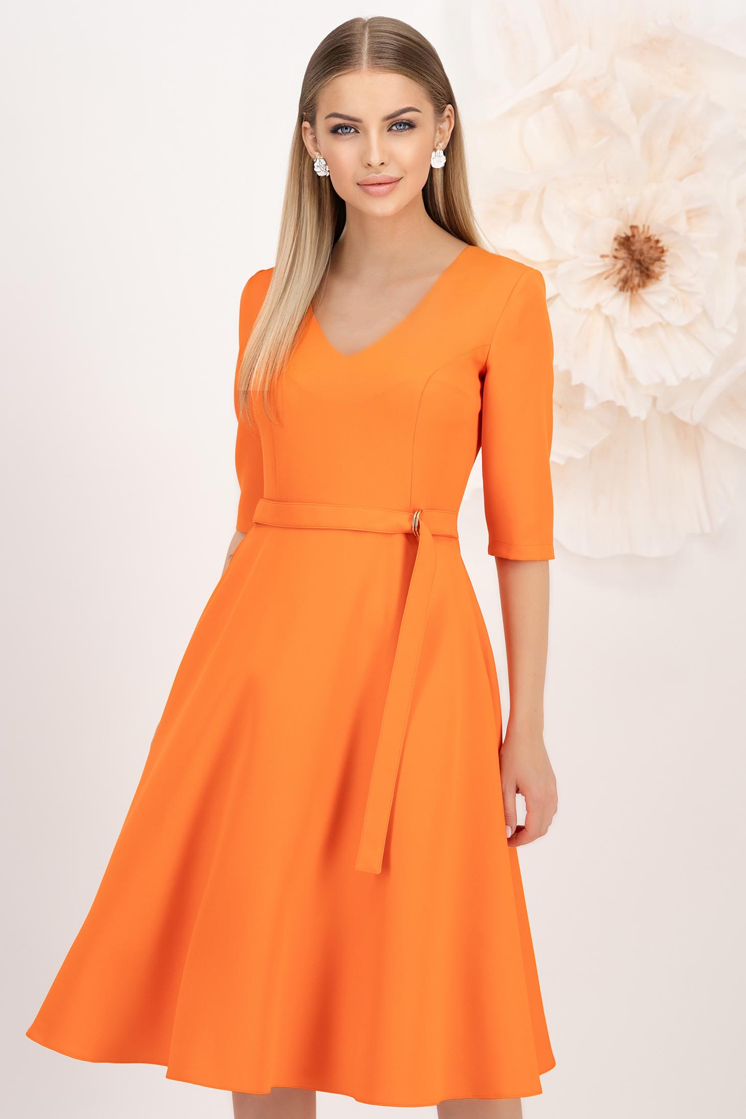 Rochie din stofa elastica portocalie midi in clos cu accesoriu tip curea - StarShinerS 1 - StarShinerS.ro